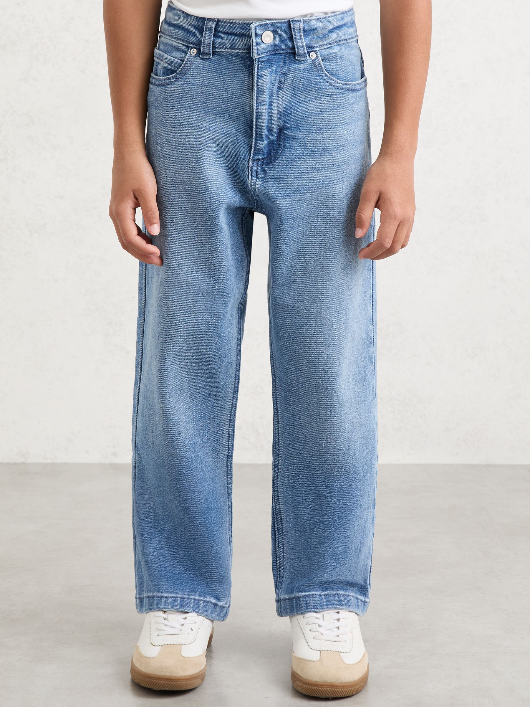 Relaxed-Fit Jeans in Blue Wash - Image 1 of 5