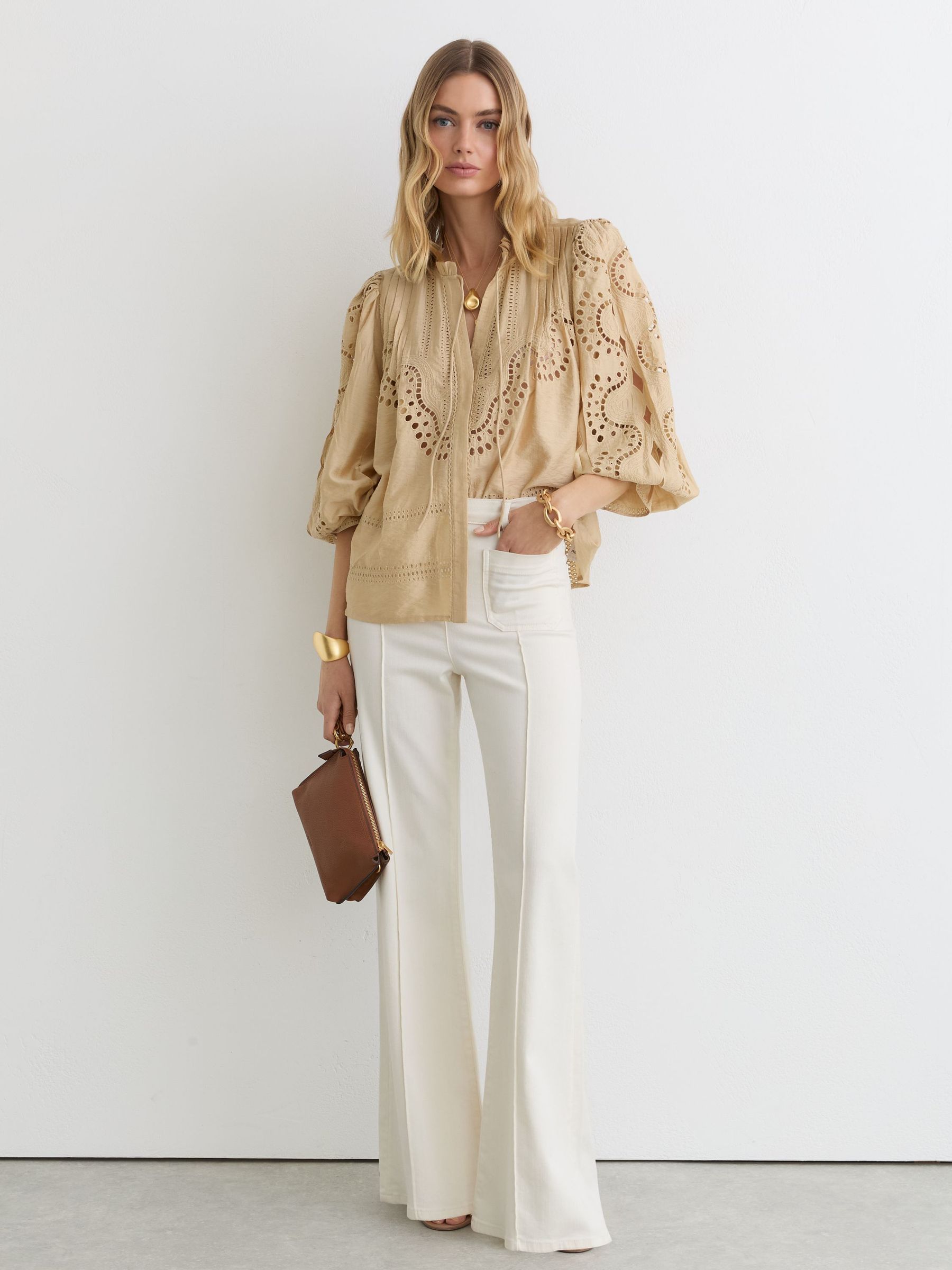 Broderie Anglaise Tie-Neck Blouse in Neutral - Bild 3 von 6