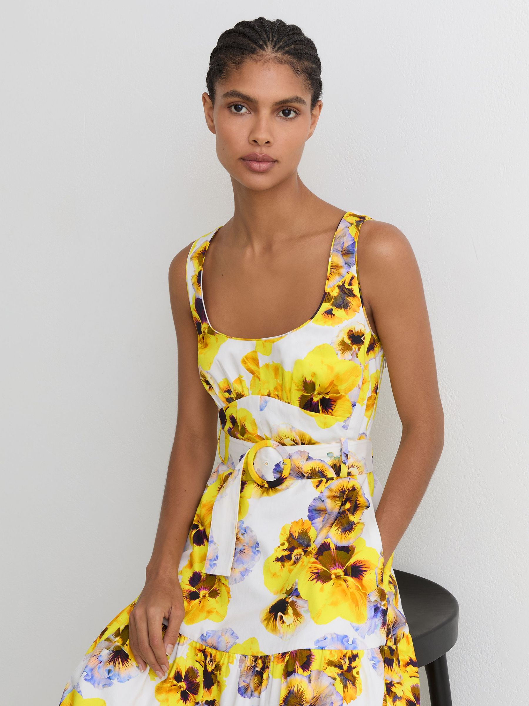 Dress in Yellow - Image 3 of 6