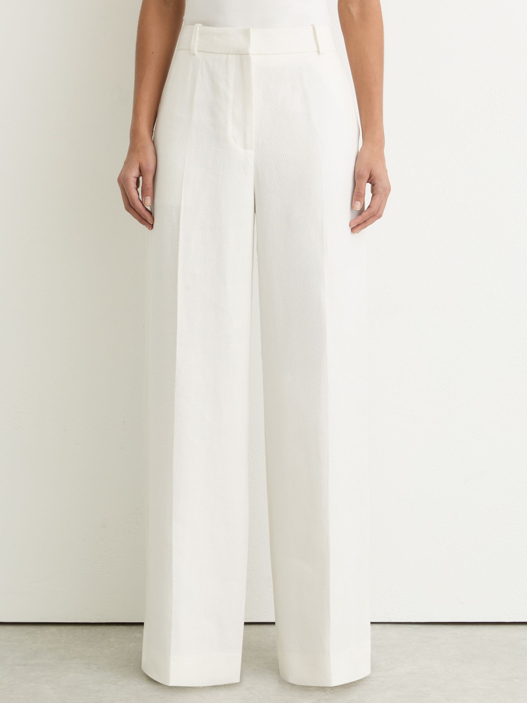 Linen-Blend Wide-Leg Trousers in White - Image 3 of 7