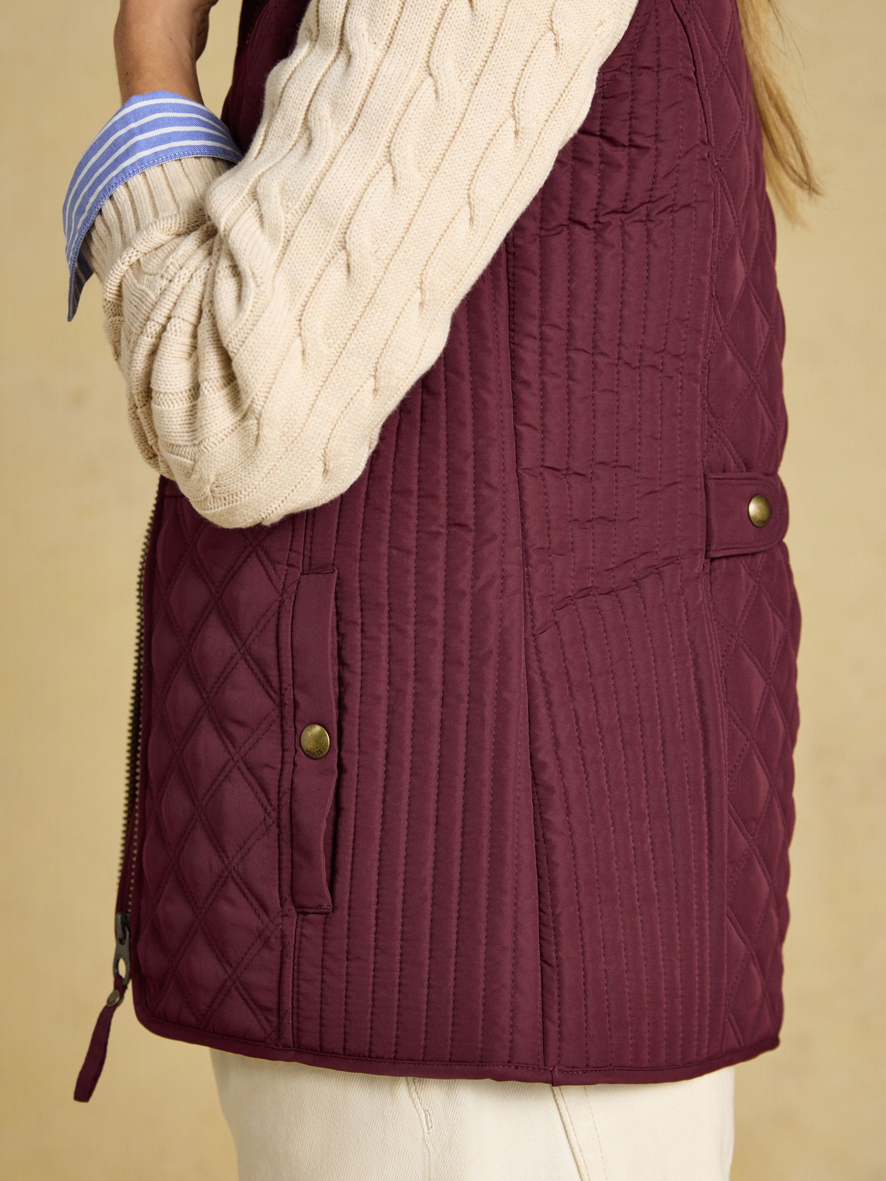 Minx Port Showerproof Diamond Quilted Gilet - Image 3 of 7