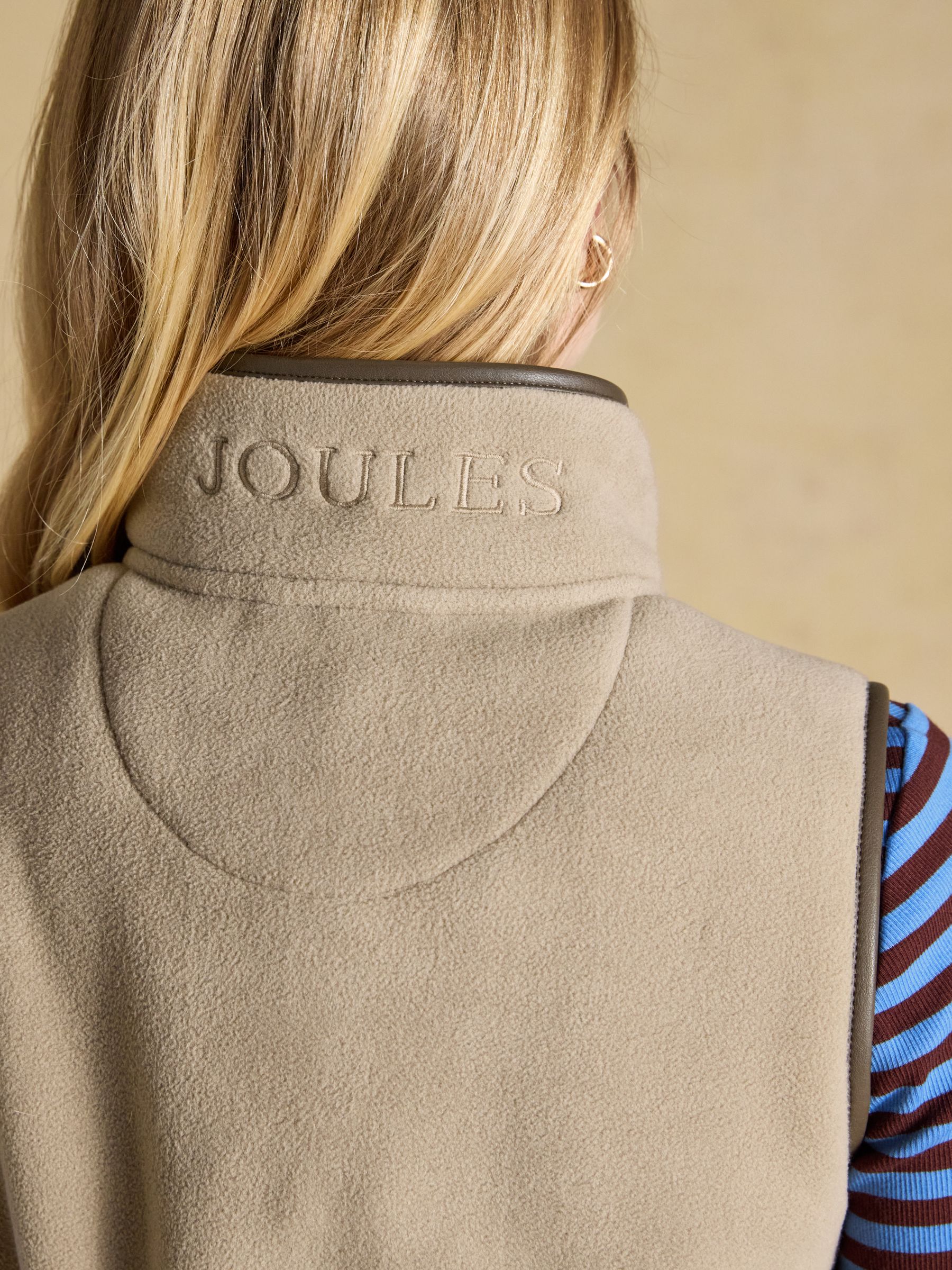 Heritage Mink Brown Regular Fleece Gilet - Image 7 of 9