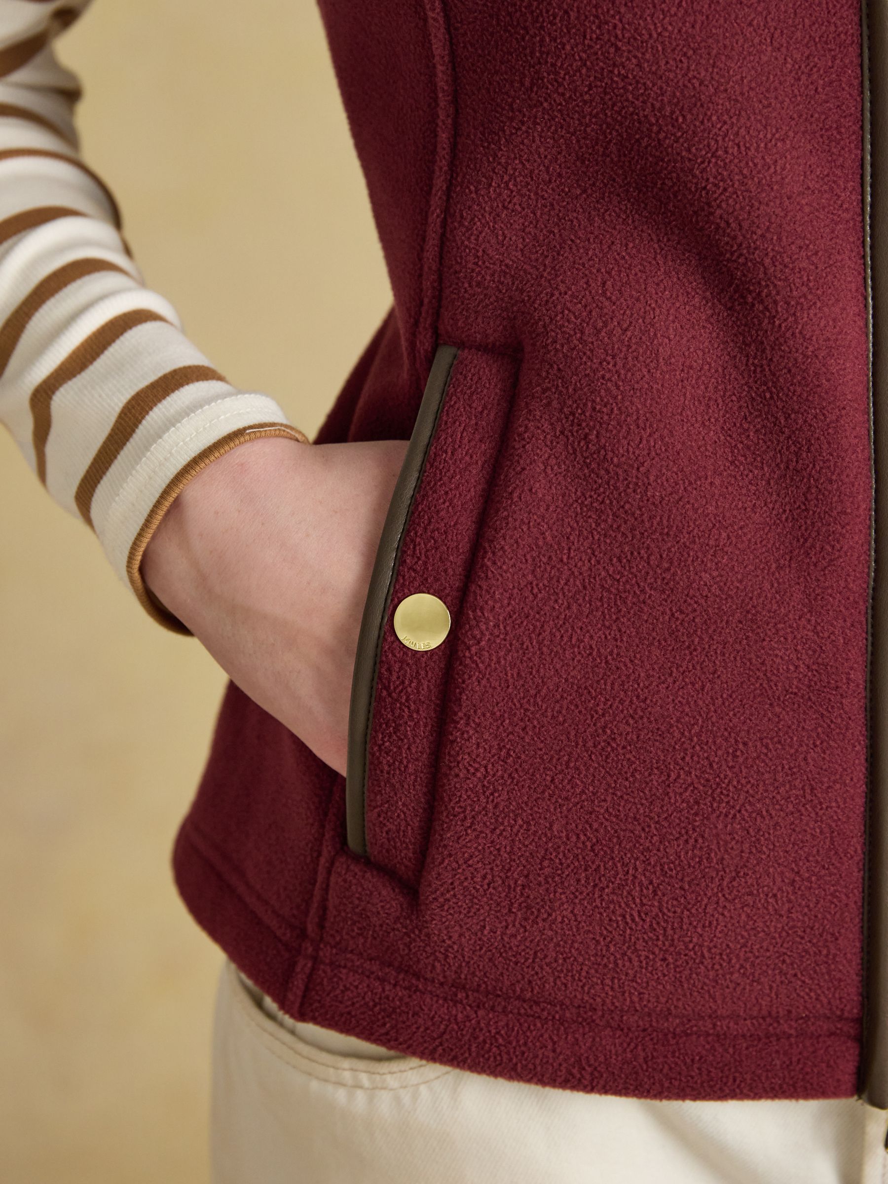 Heritage Port Regular Fleece Gilet - Image 4 of 10