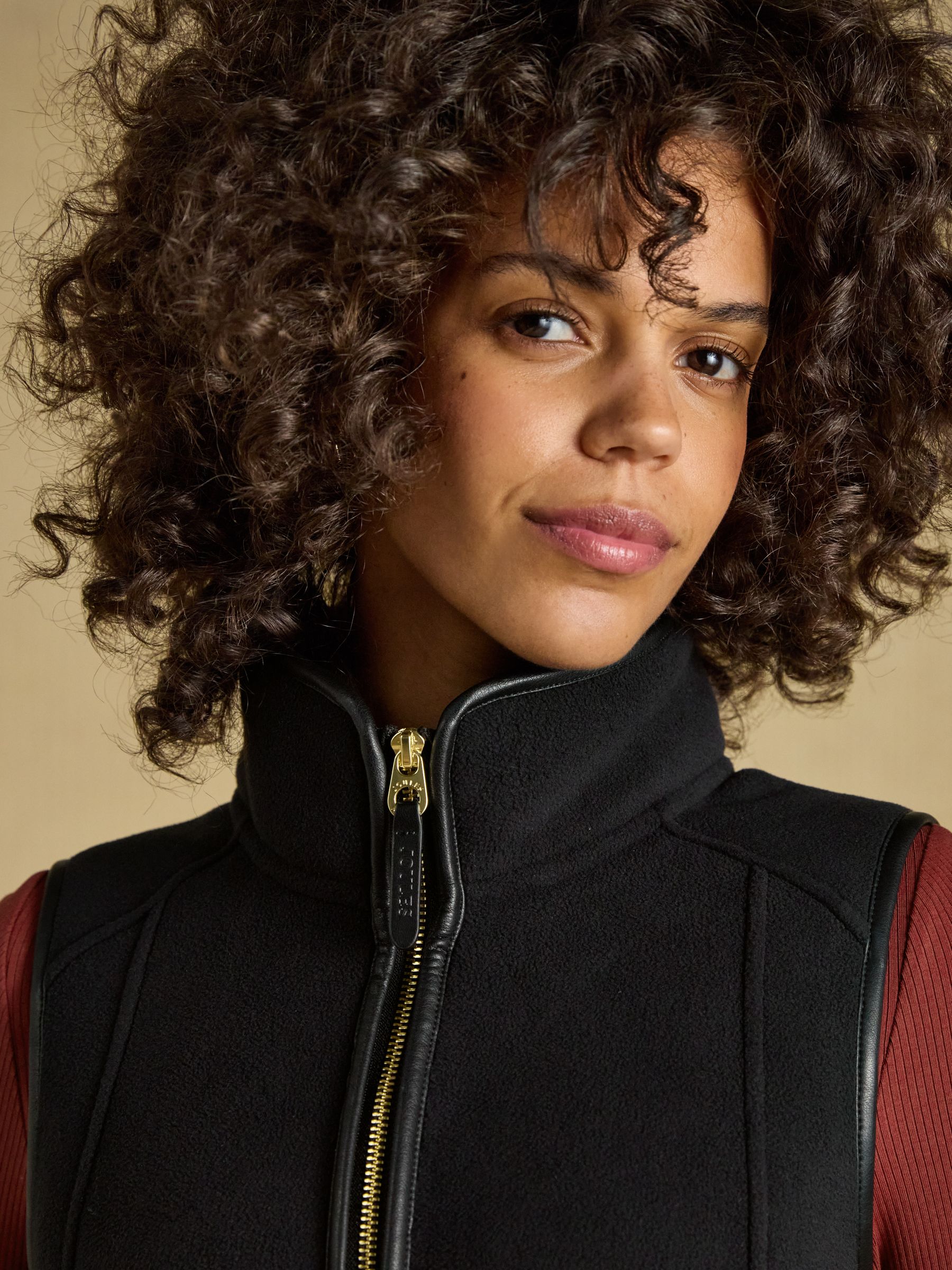 Heritage Black Regular Polar Fleece Gilet - Image 4 of 8
