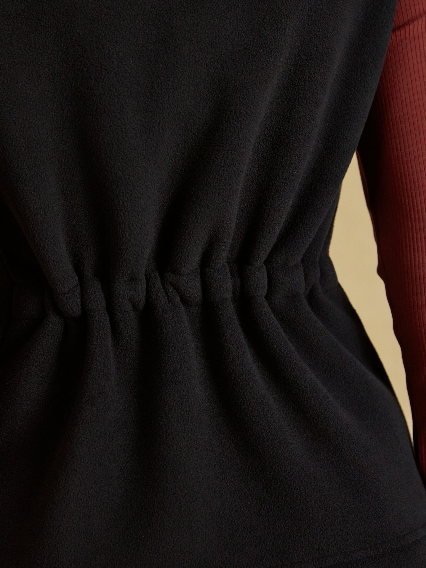 Heritage Black Regular Polar Fleece Gilet - Image 7 of 8