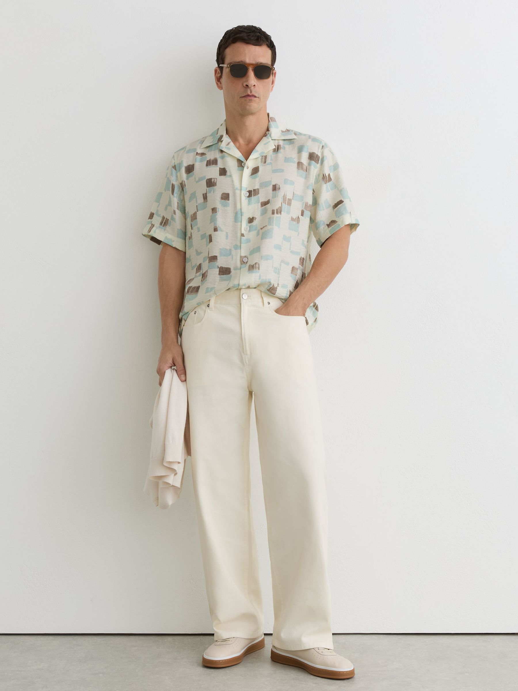 Brushstroke-Print Cuban-Collar Shirt in Off White - Image 3 of 5