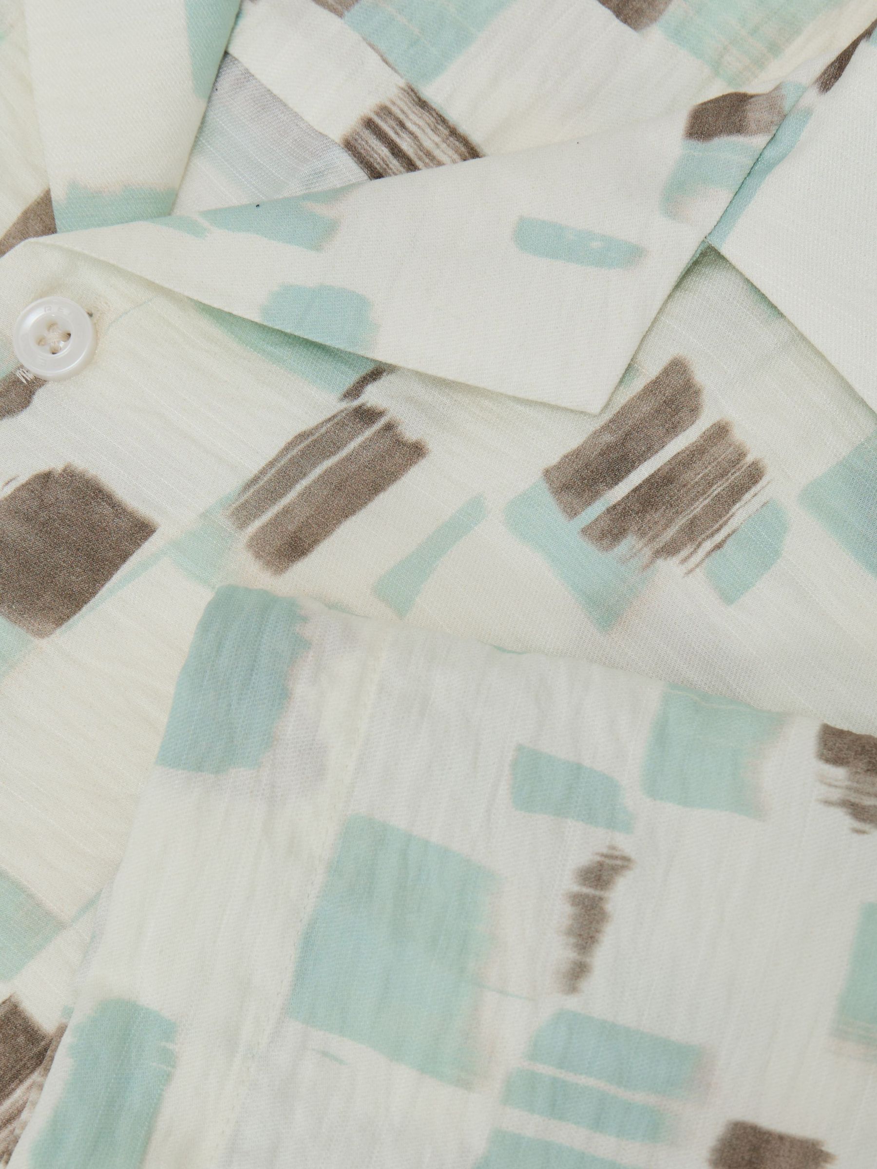 Brushstroke-Print Cuban-Collar Shirt in Off White - Image 5 of 5