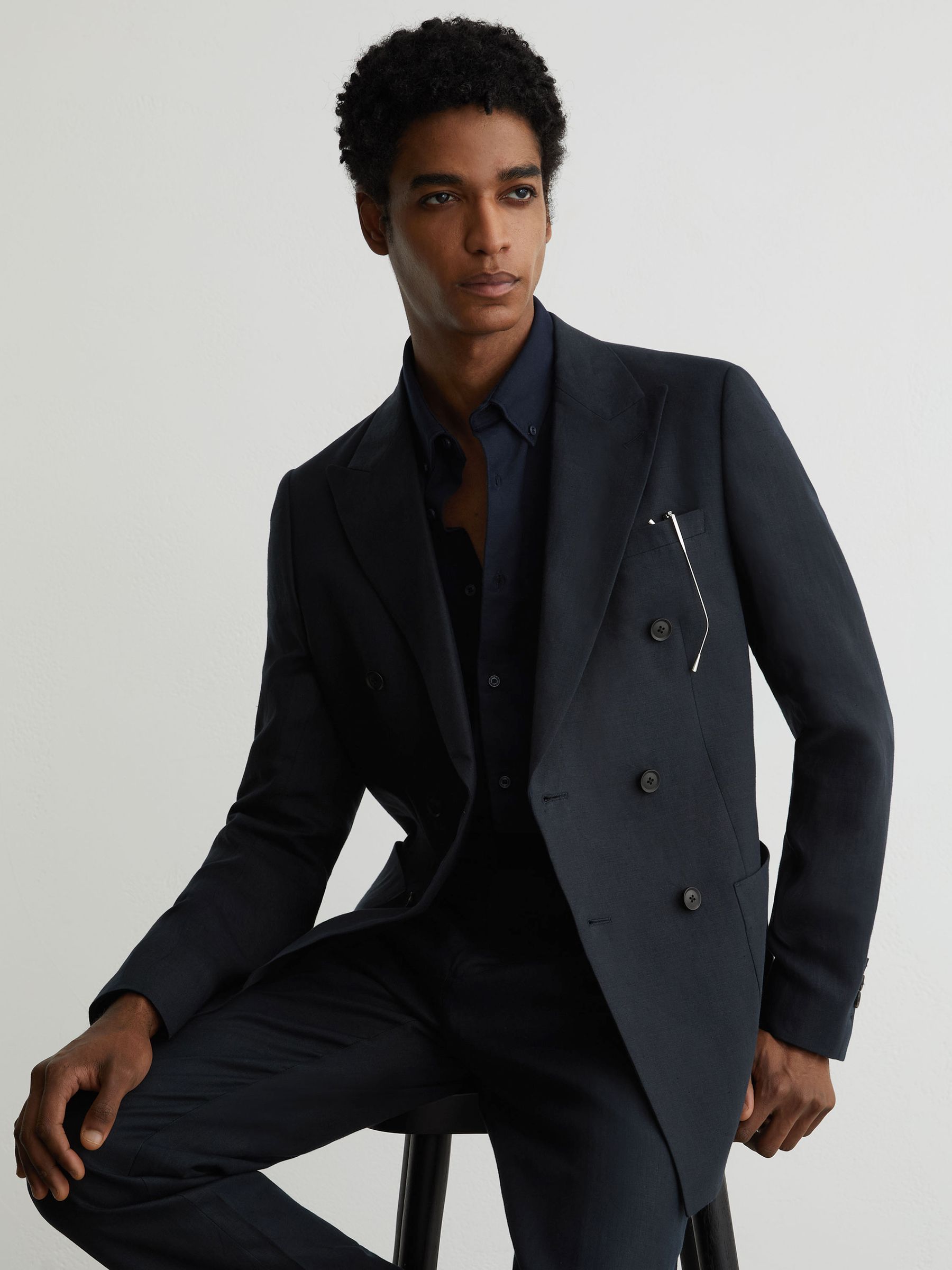 Tailored Fit Linen Double-Breasted Suit Blazer in Navy - image 4