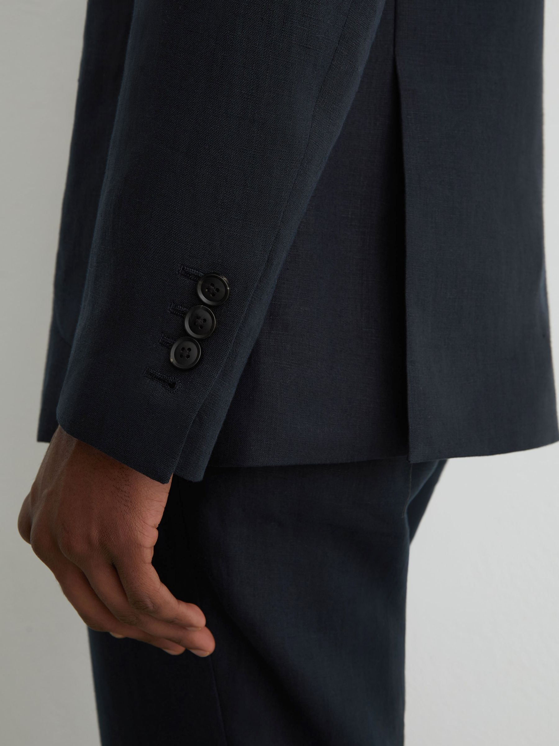 Linen Double-Breasted Suit Blazer Tailored-Fit in Navy - Image 7 of 9