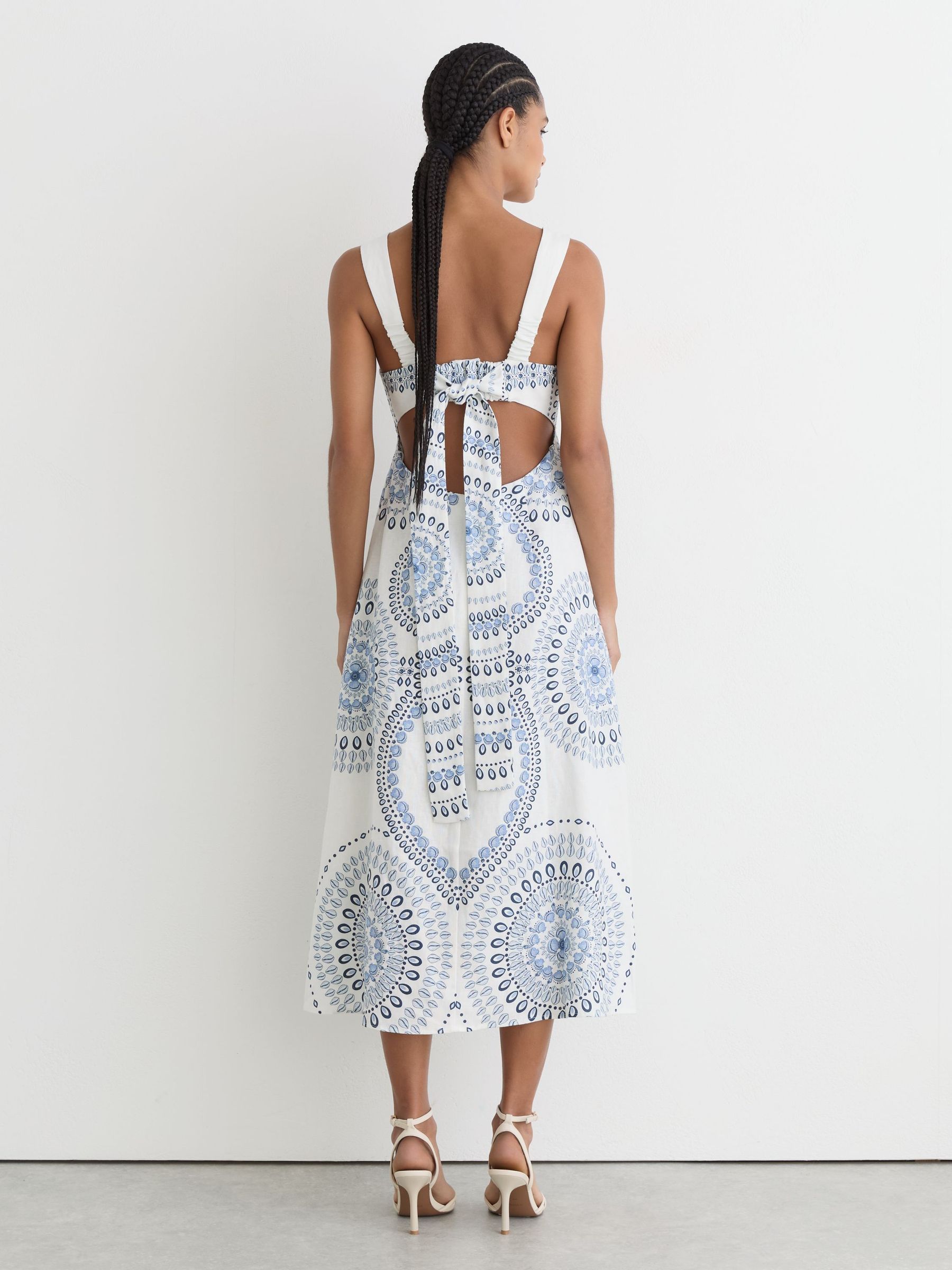 Dresses in Ivory/Blue - Image 3 of 6