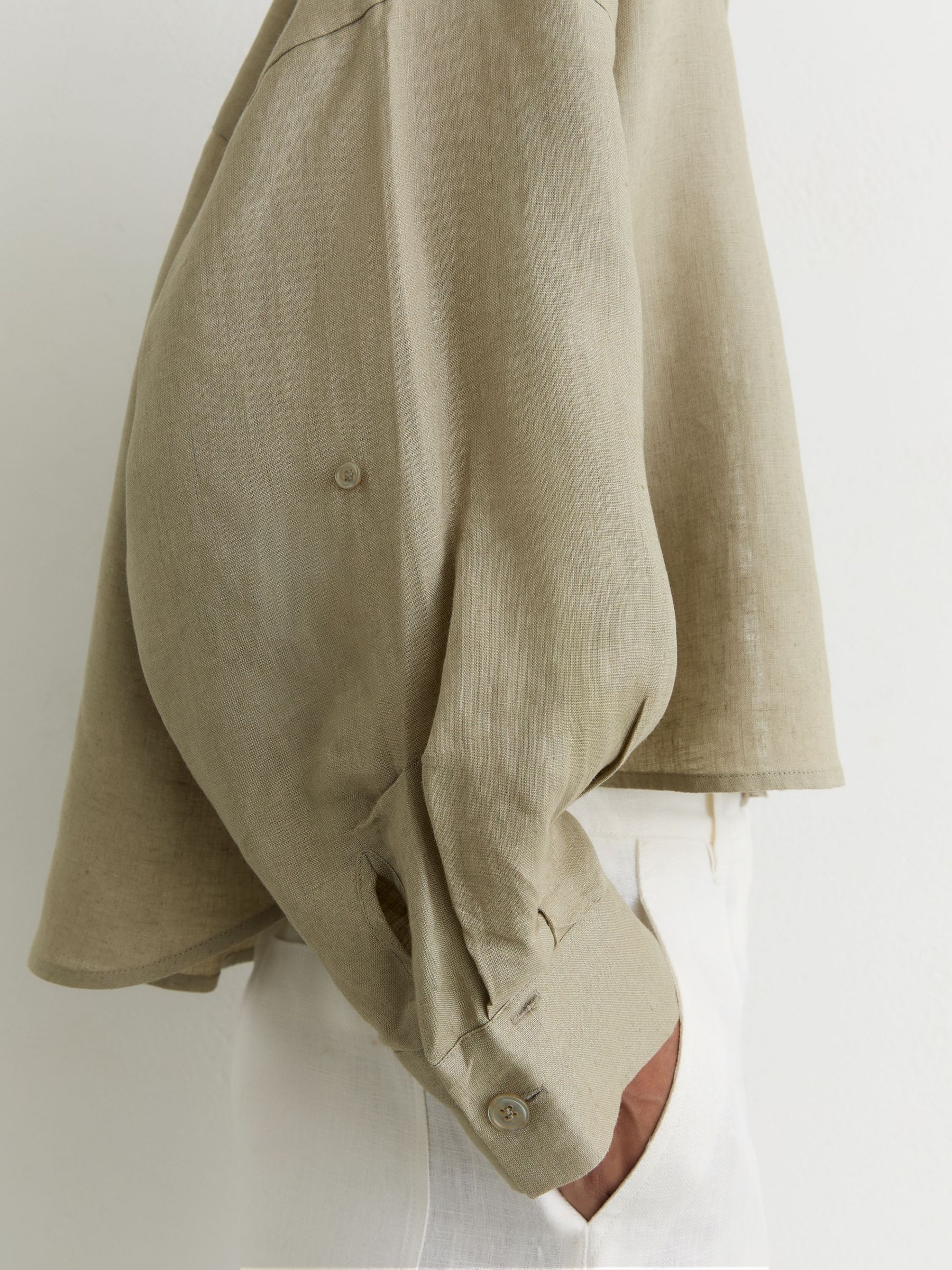 Reiss Linen Oversize Cropped Shirt in Green - REISS