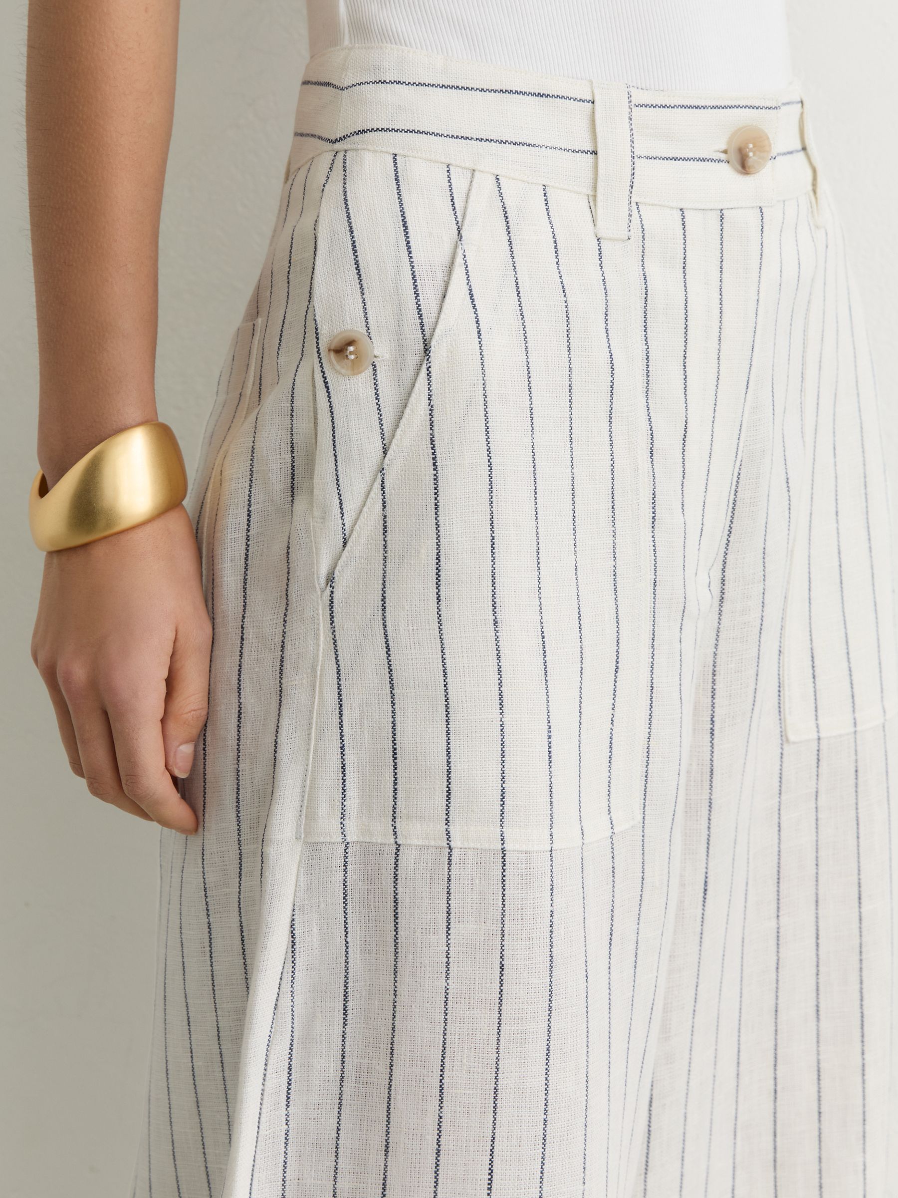 Trouser in White/Navy - Image 4 of 7