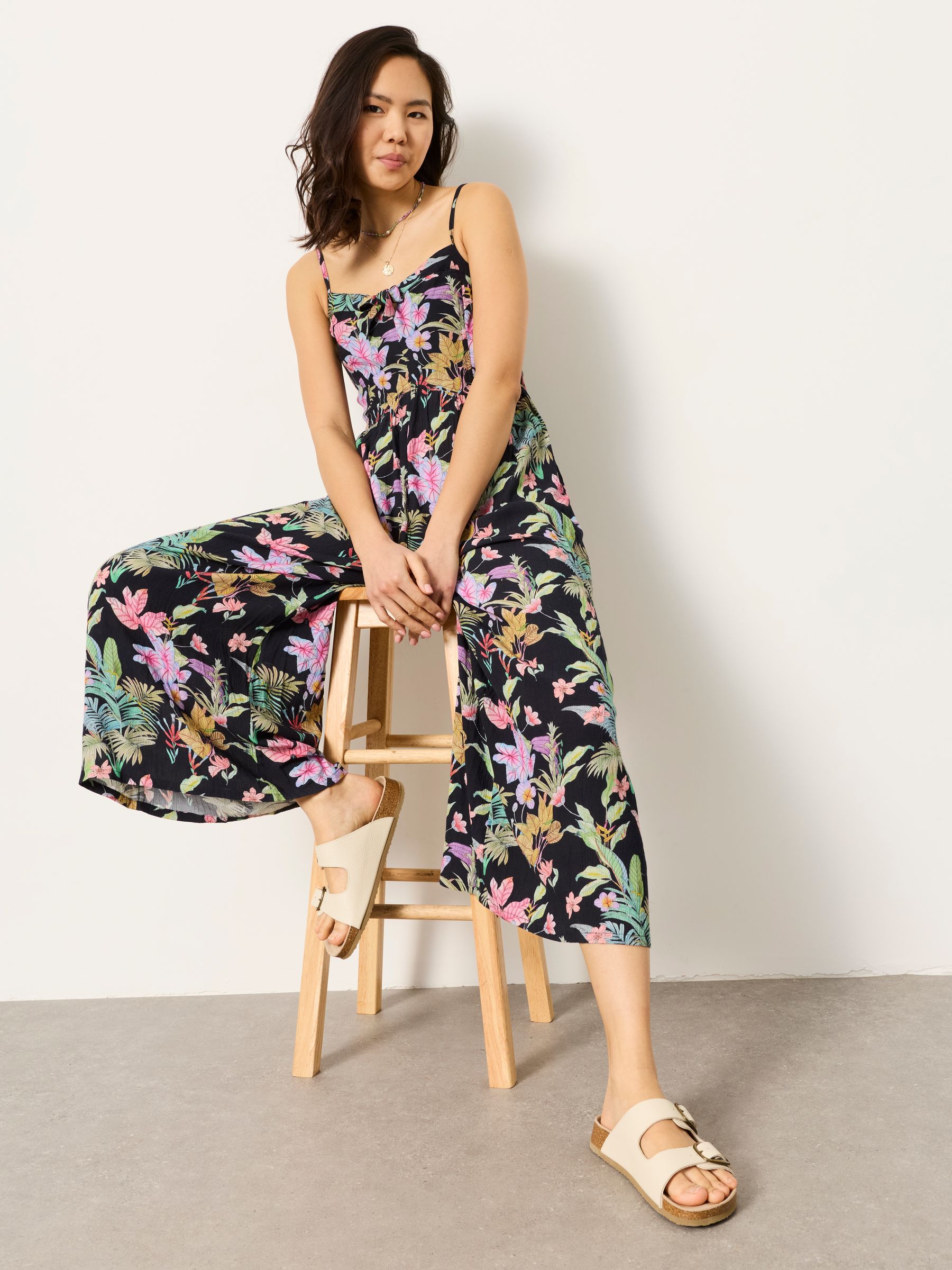 Salma Black Tropical Jumpsuit - Image 6 of 8