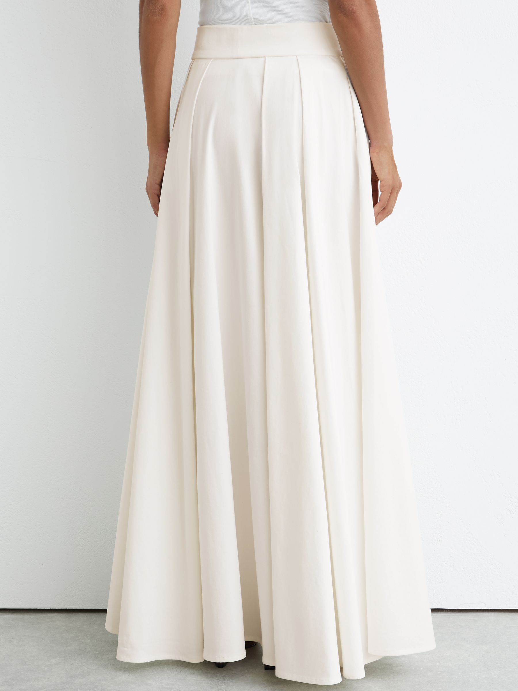 Cotton-Blend Pleated Maxi Skirt in Ivory - Image 5 of 7