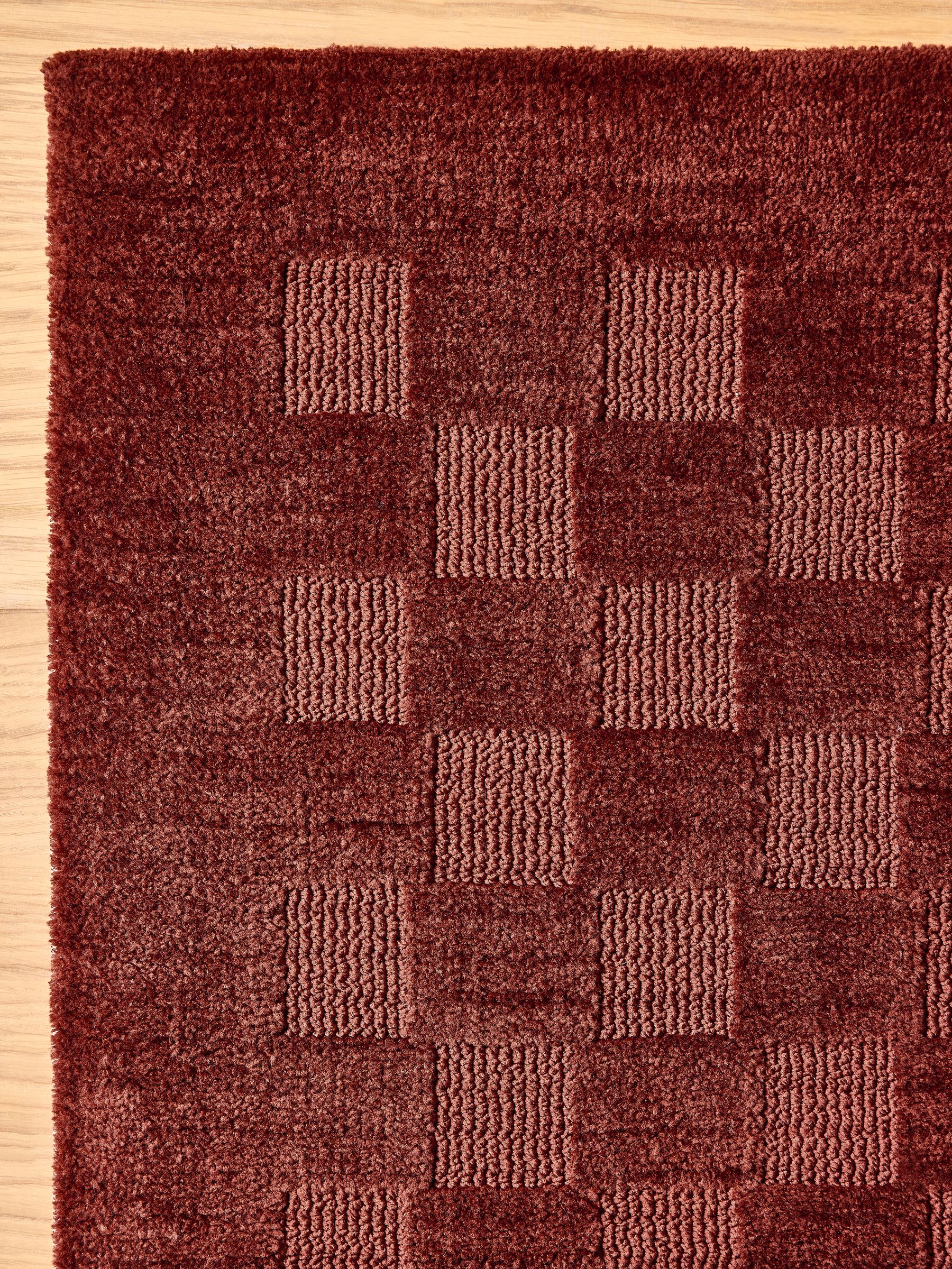 Sibyl Runner in Rust Brown - Image 3 of 5