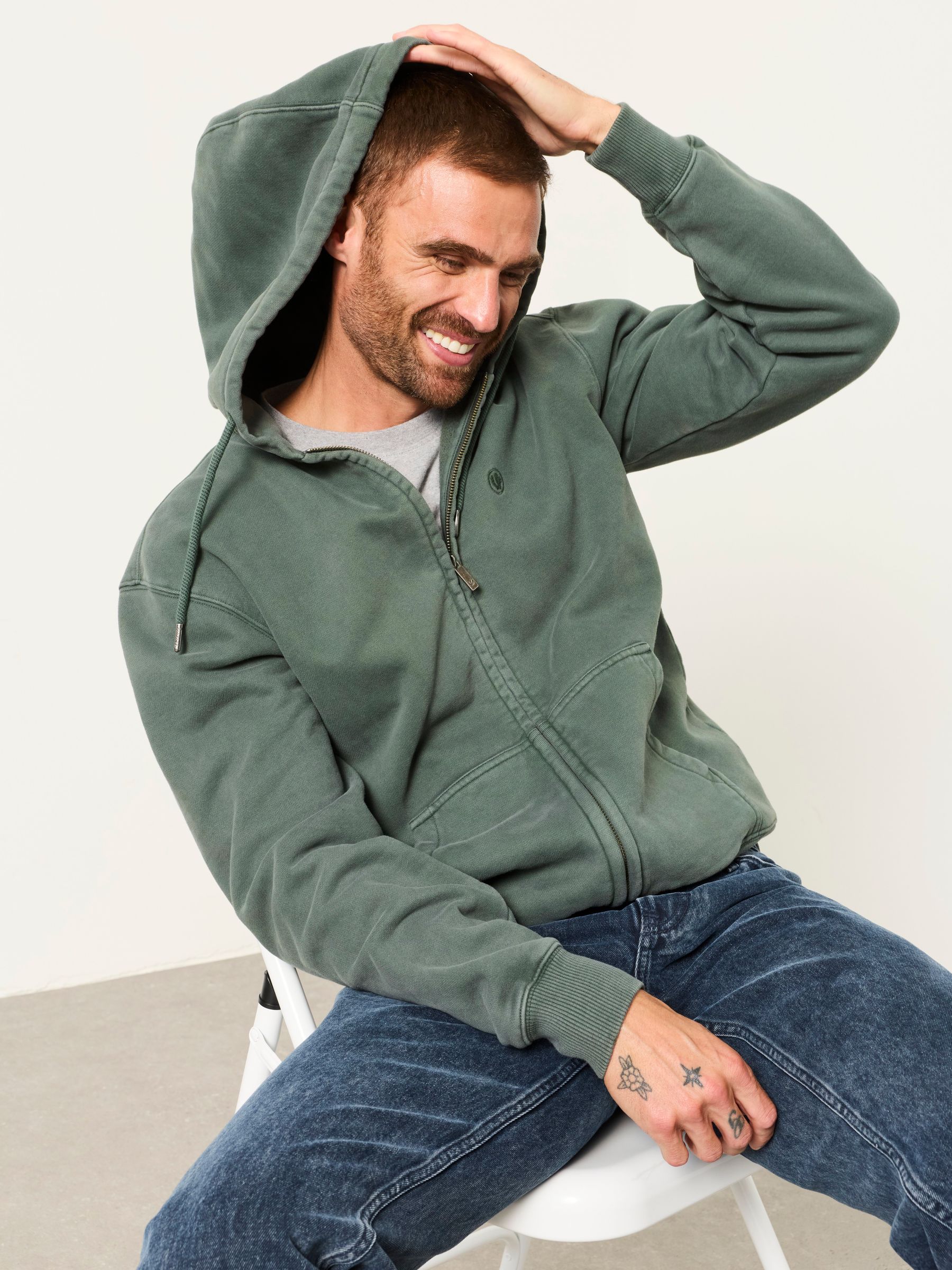 Hayle Dark Green Zip Through Hoodie - Image 5 of 6