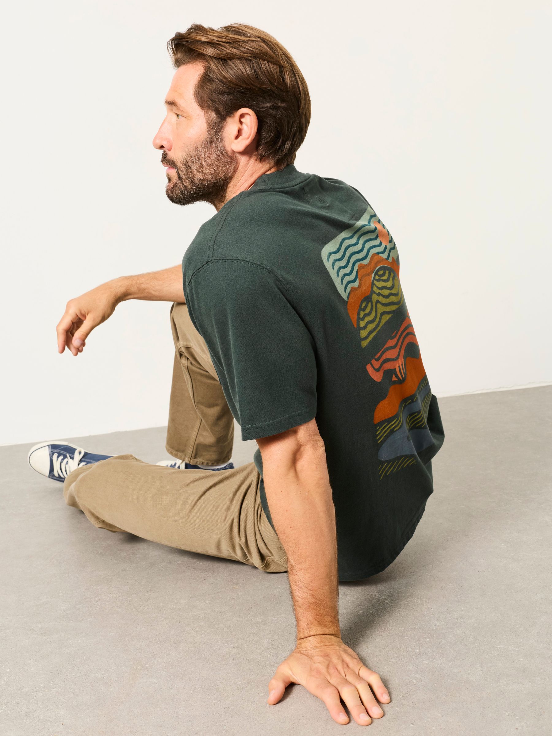 Dark Green Horizon Graphic T-Shirt - Image 5 of 7