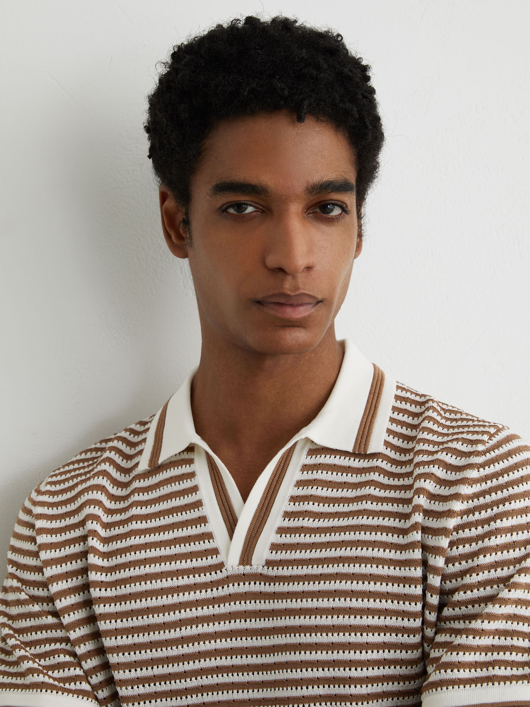 Stripe Knit Open-Collar Polo Shirt With Linen in Camel/Off White - Image 4 of 7