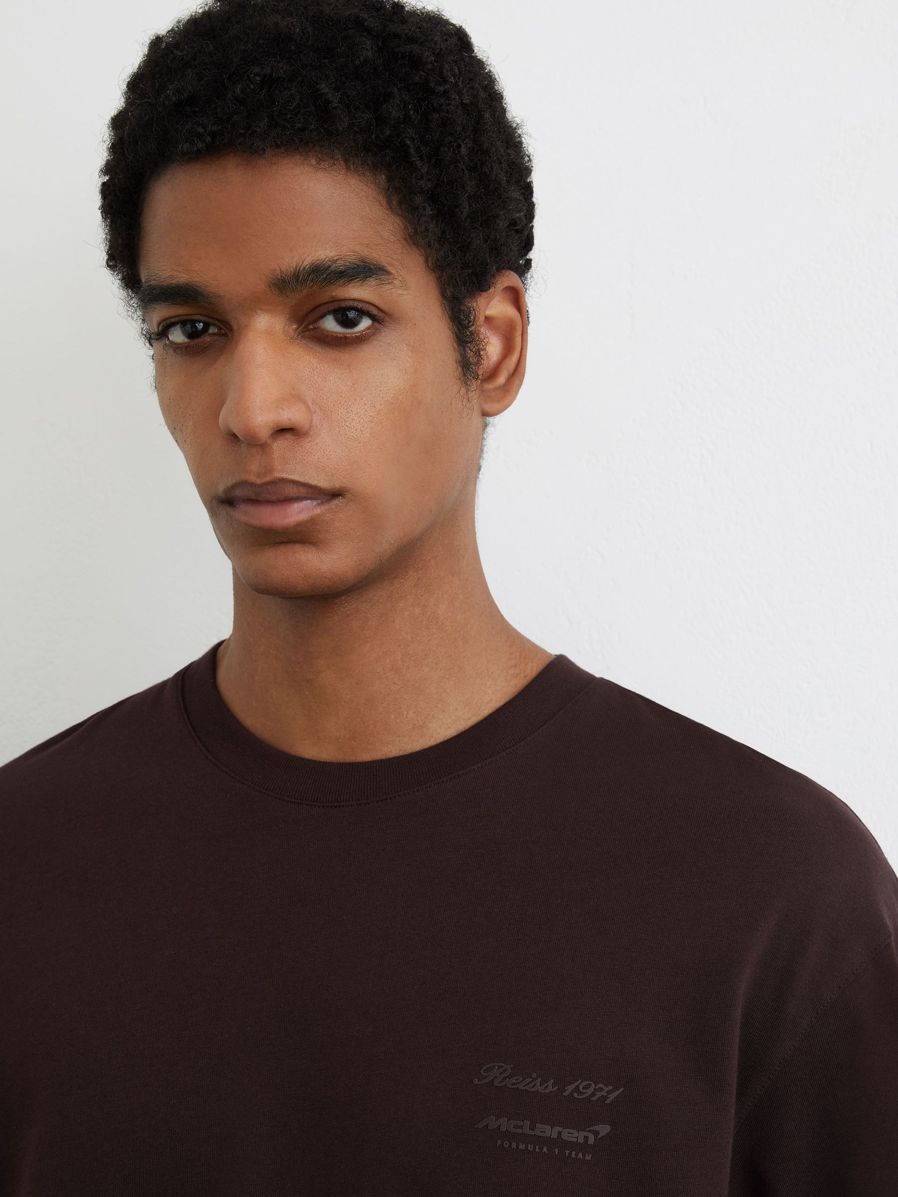 McLaren Racing Motorsport Relaxed T-Shirt Unisex-Fit in Chocolate Brown - Image 6 of 9