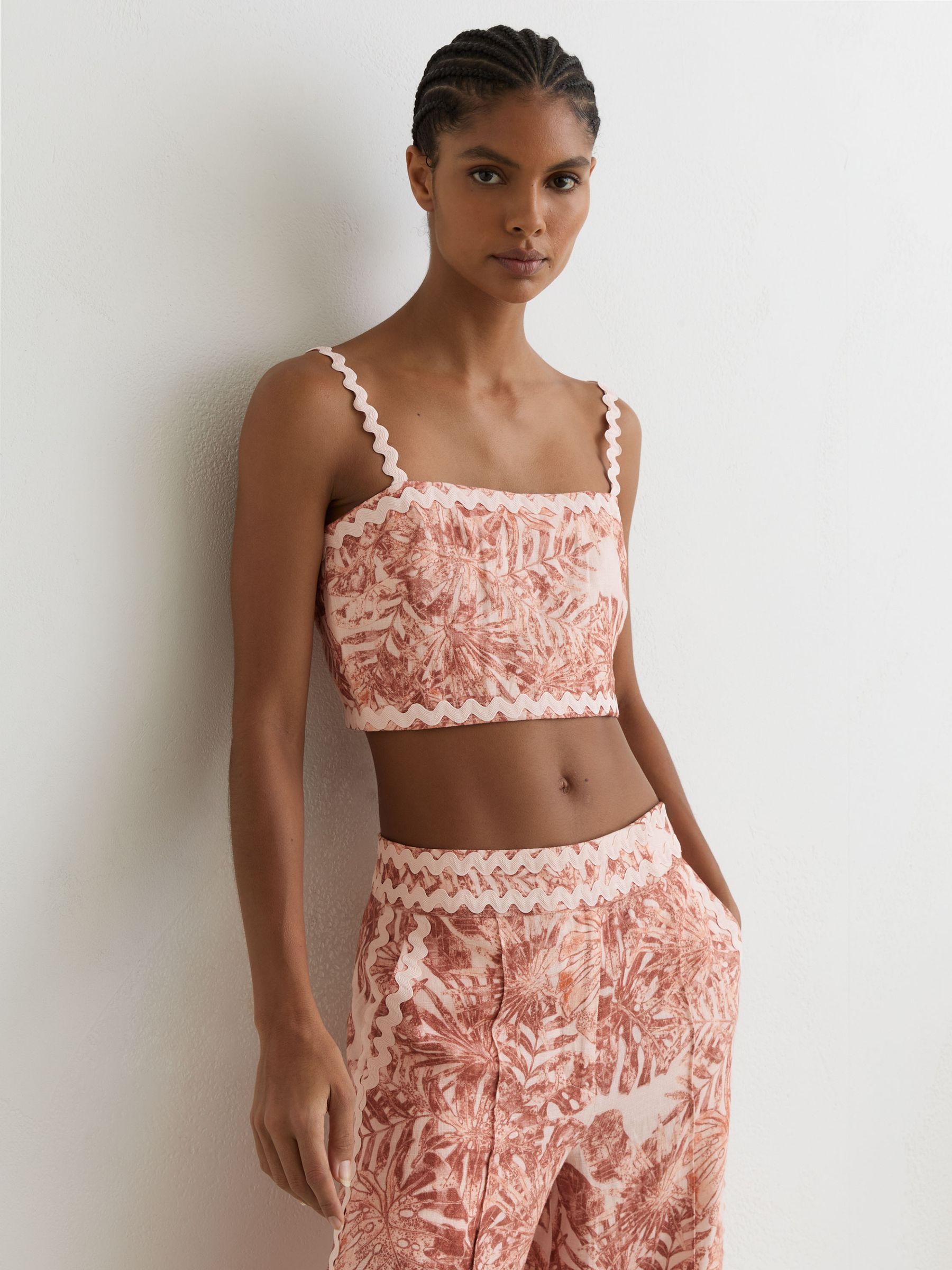 Linen Wave-Trim Cropped Cami Top in Pale Pink - image 2