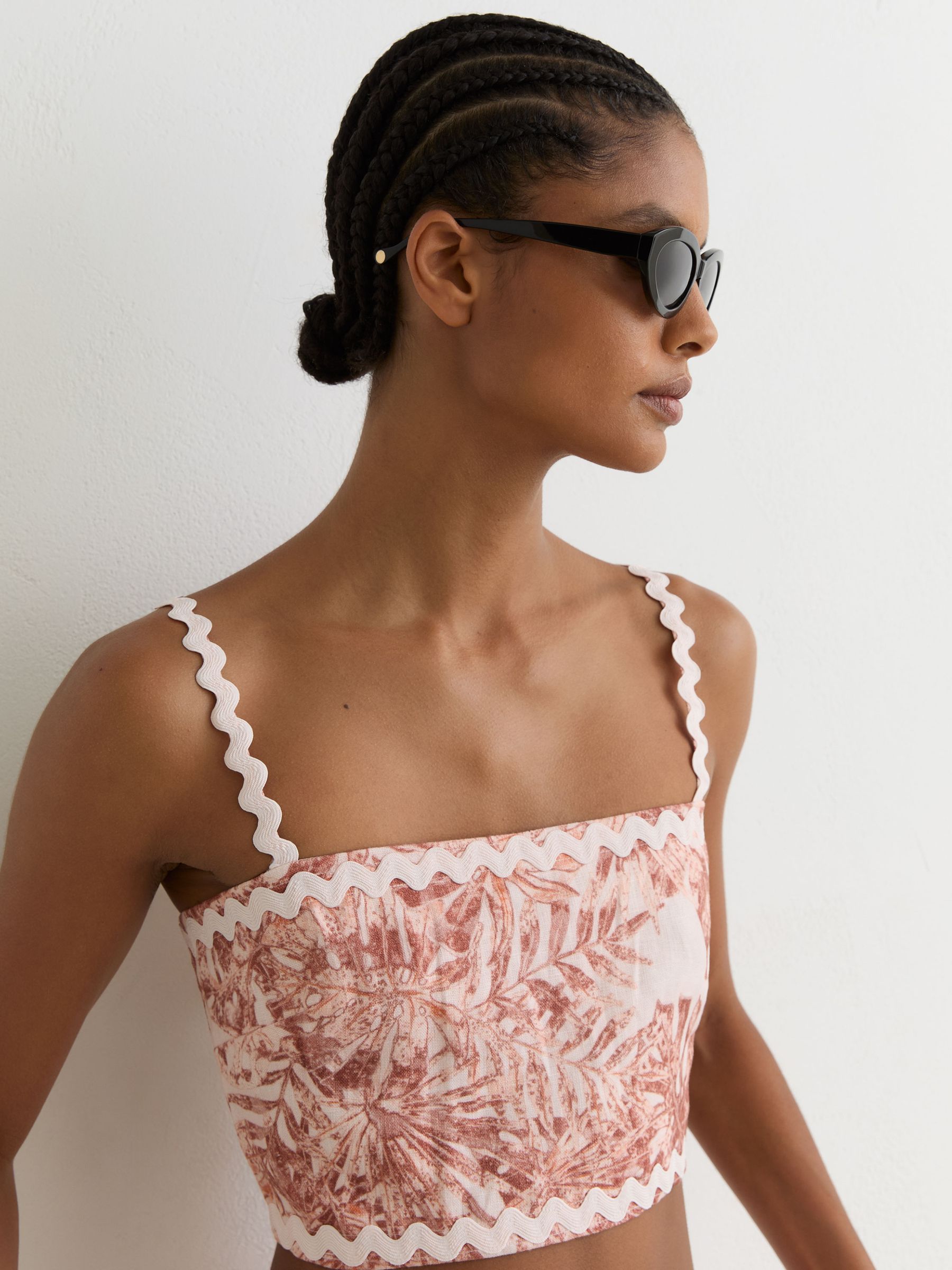 Linen Wave-Trim Cropped Cami Top in Pale Pink - image 5
