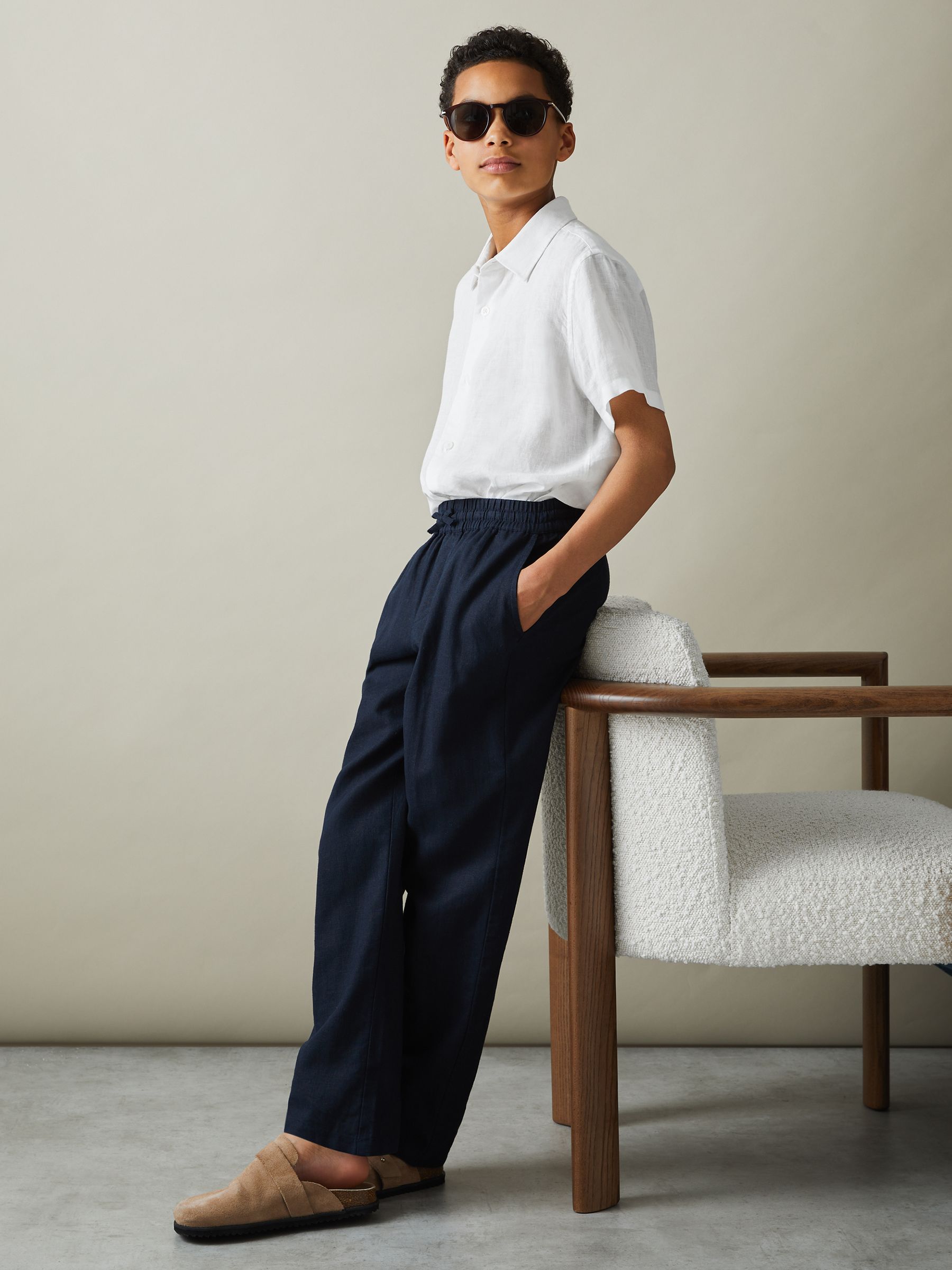 Linen Short-Sleeve Button-Through Shirt in White - Image 3 of 4