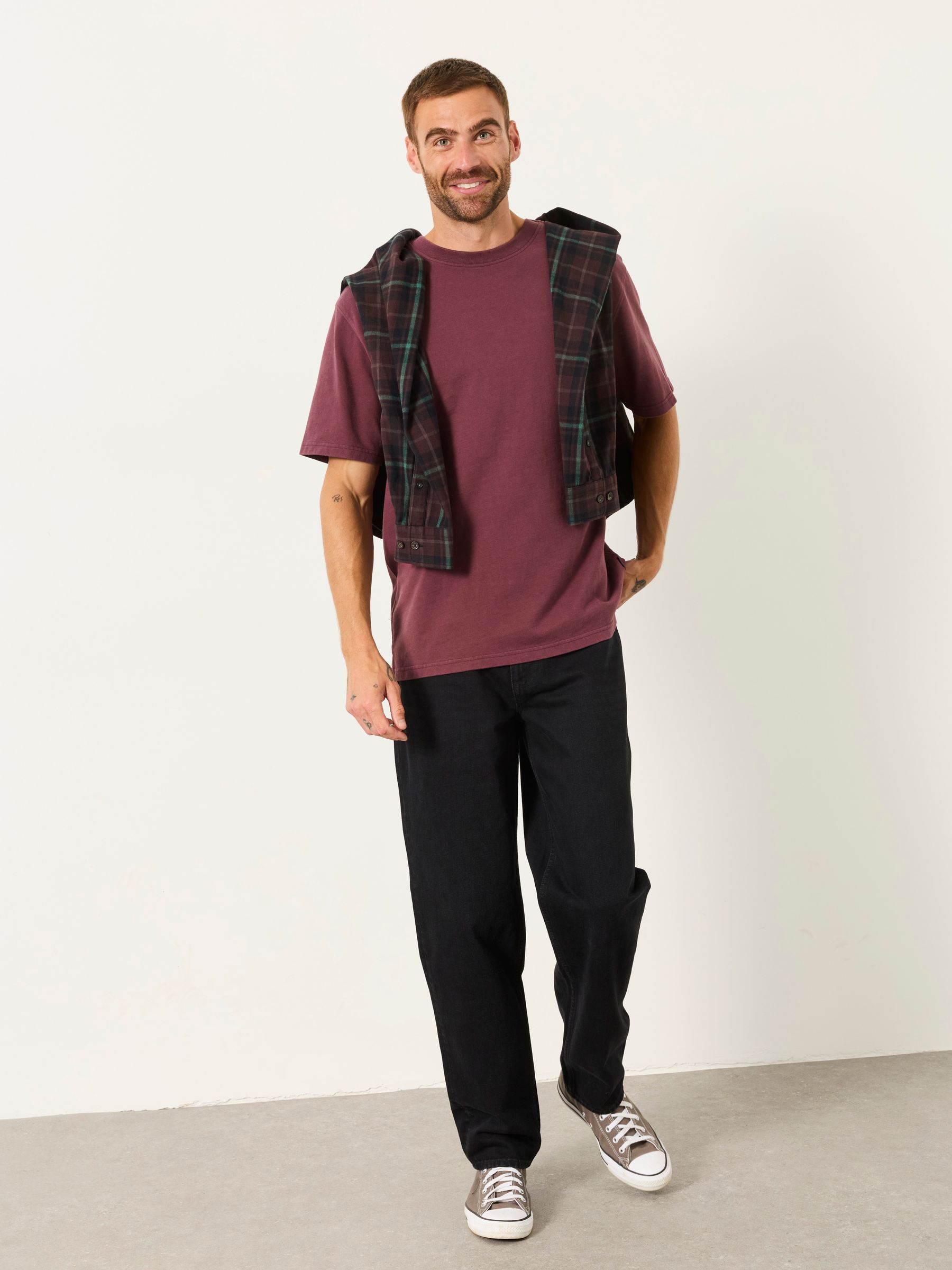 Black Tapered Fit Jeans - Image 4 of 5