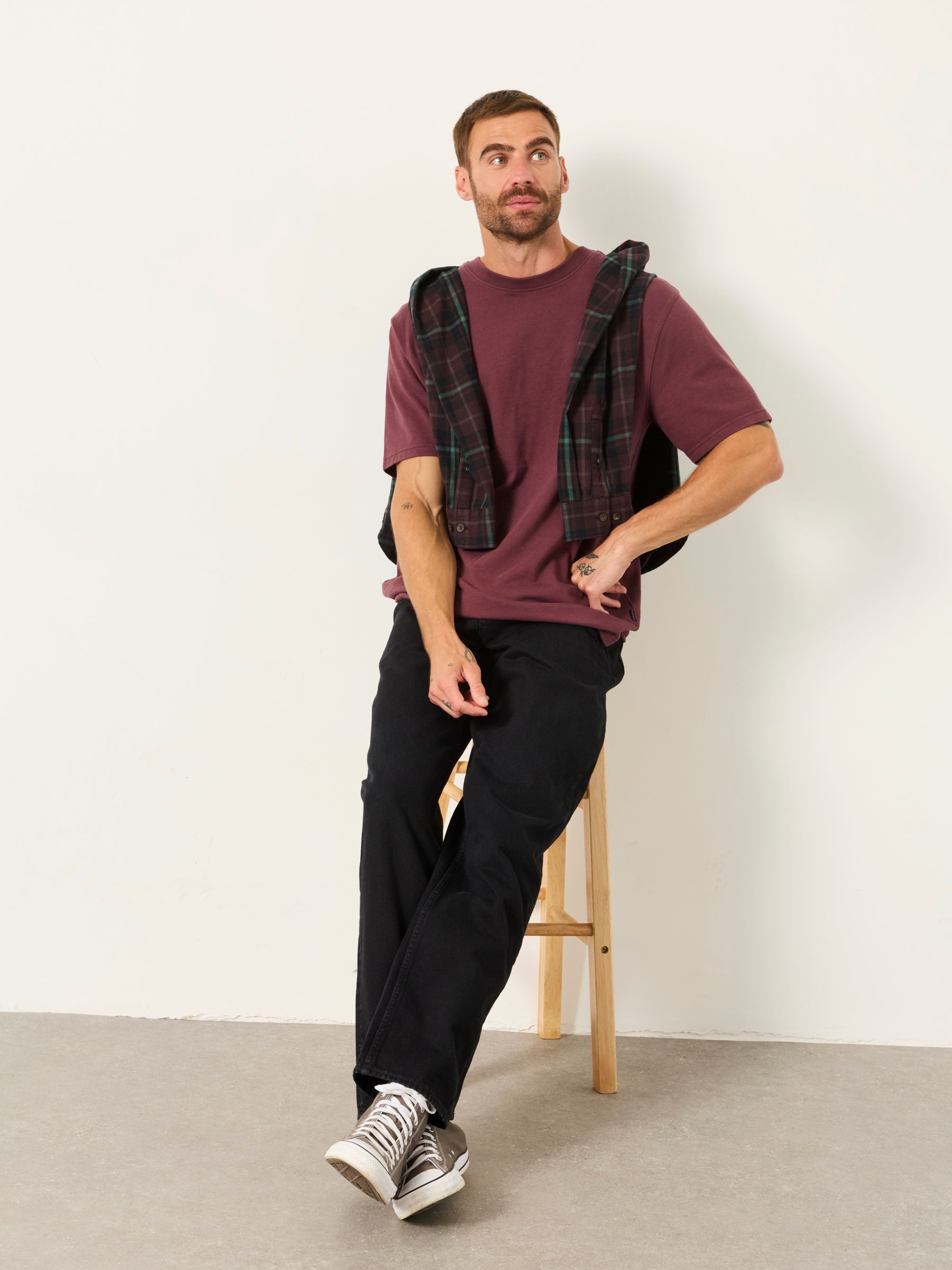 Black Tapered Fit Jeans - Image 5 of 5