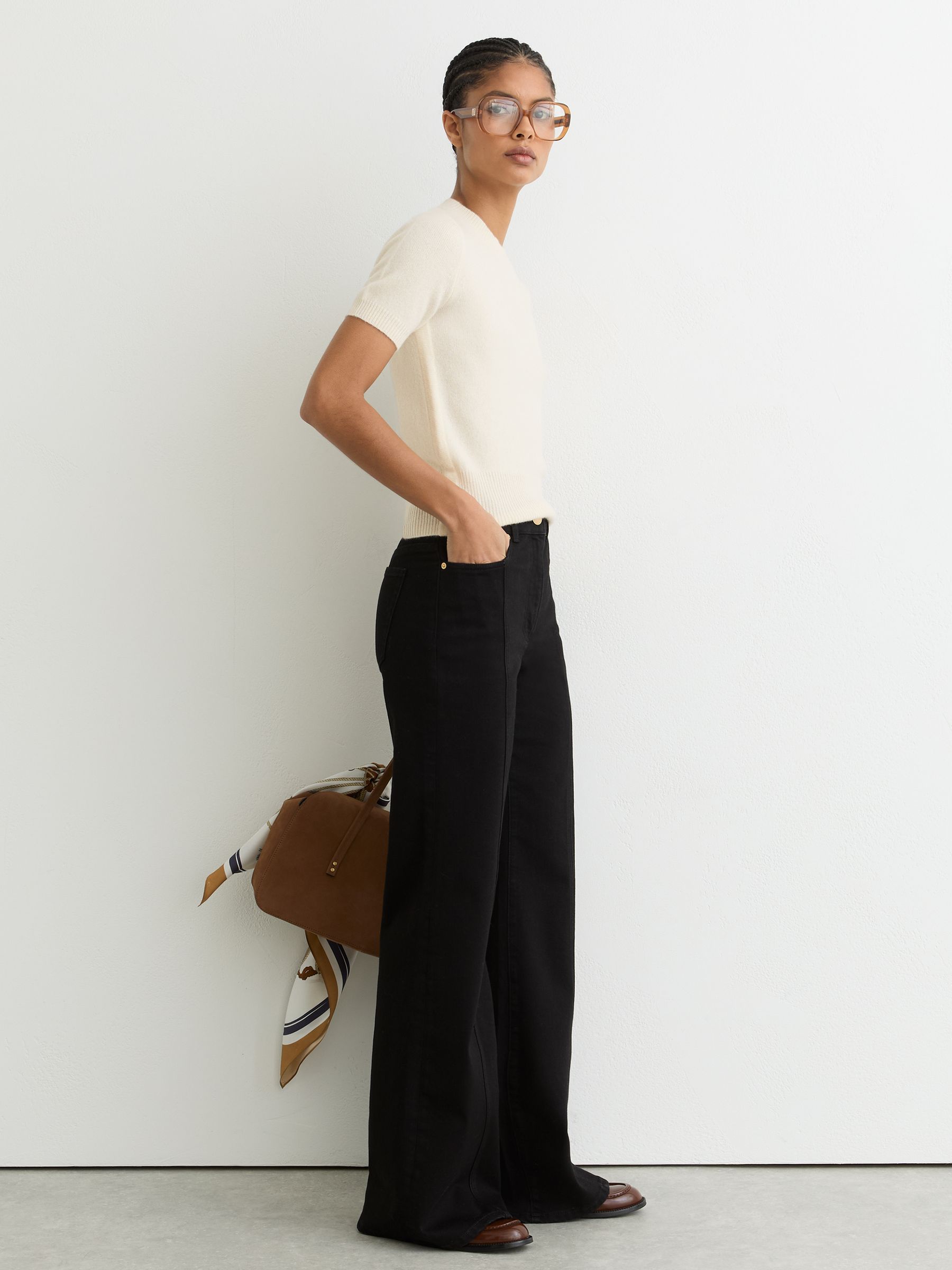 100% Cashmere Crew Neck T-Shirt in Ivory - Image 7 of 8