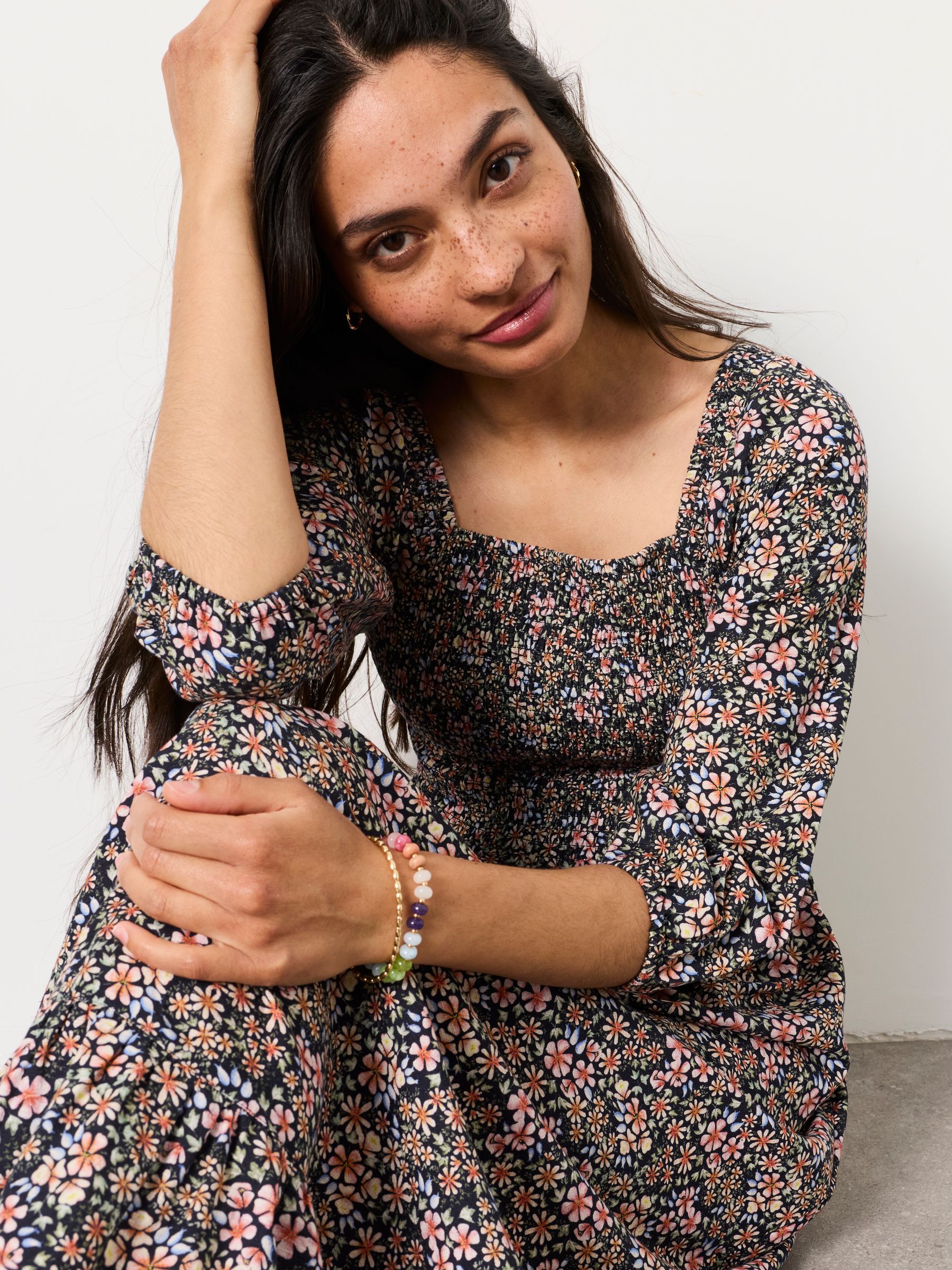 Adele Navy Meadow Midi Dress - Image 4 of 5