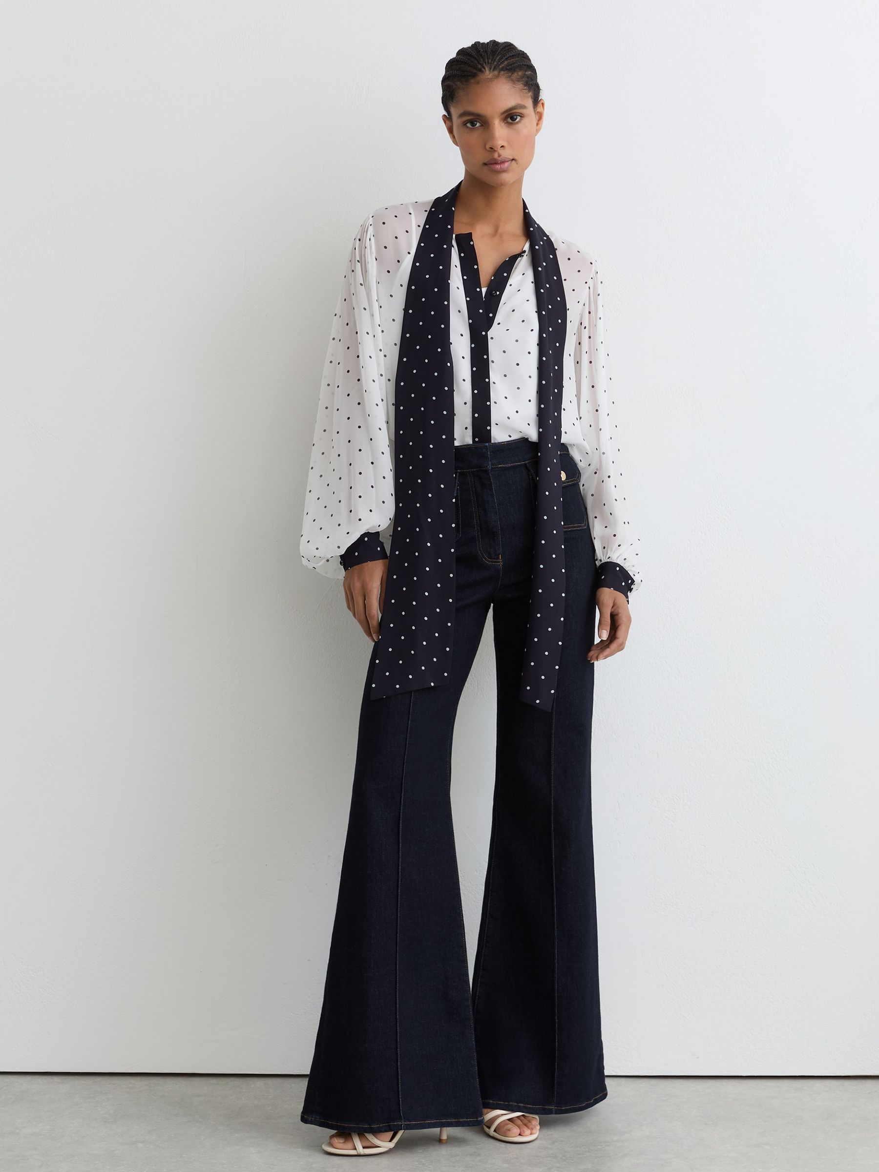 Blouse in Ivory/Navy - Image 3 of 6