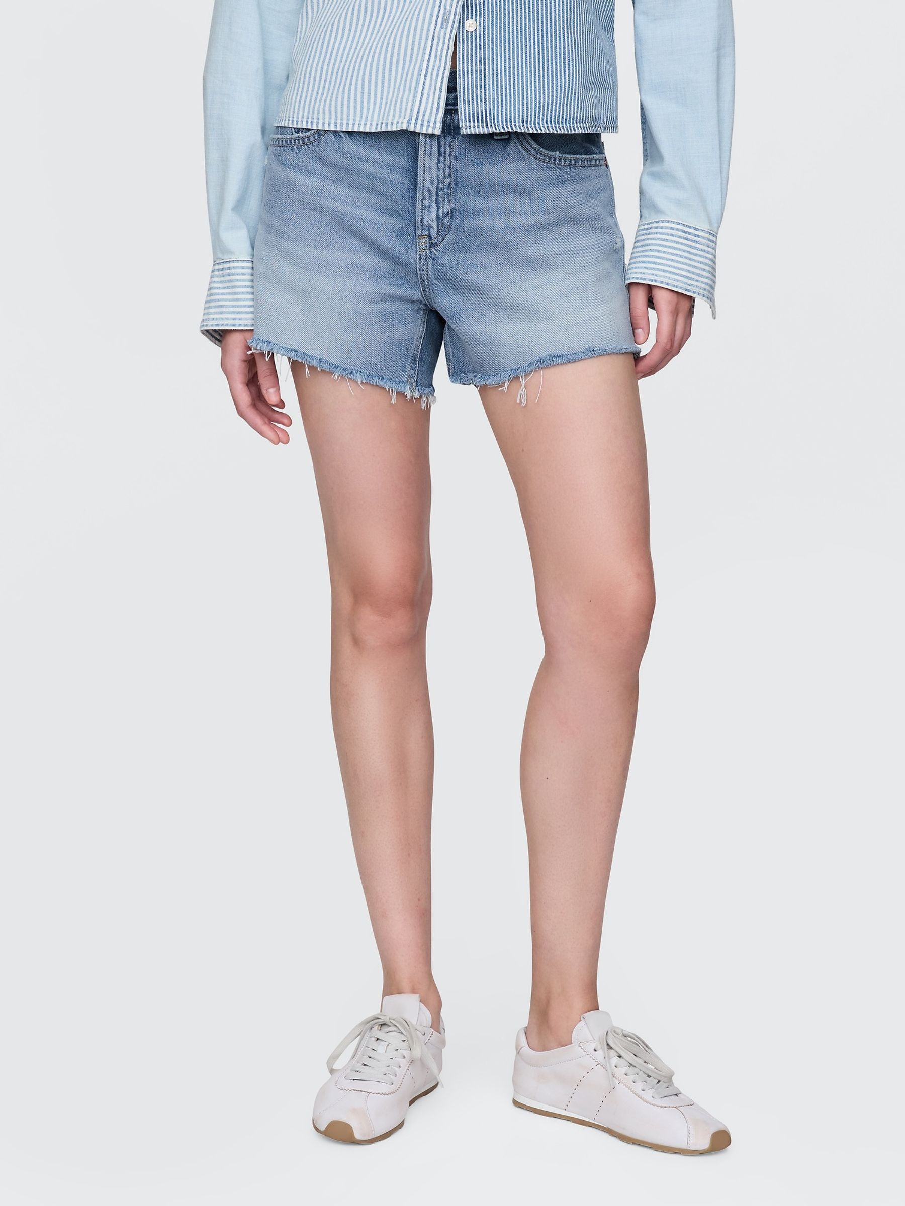 Light Wash 4inch Mid Rise UltraSoft Relaxed Cut off Shorts - Image 1 of 6