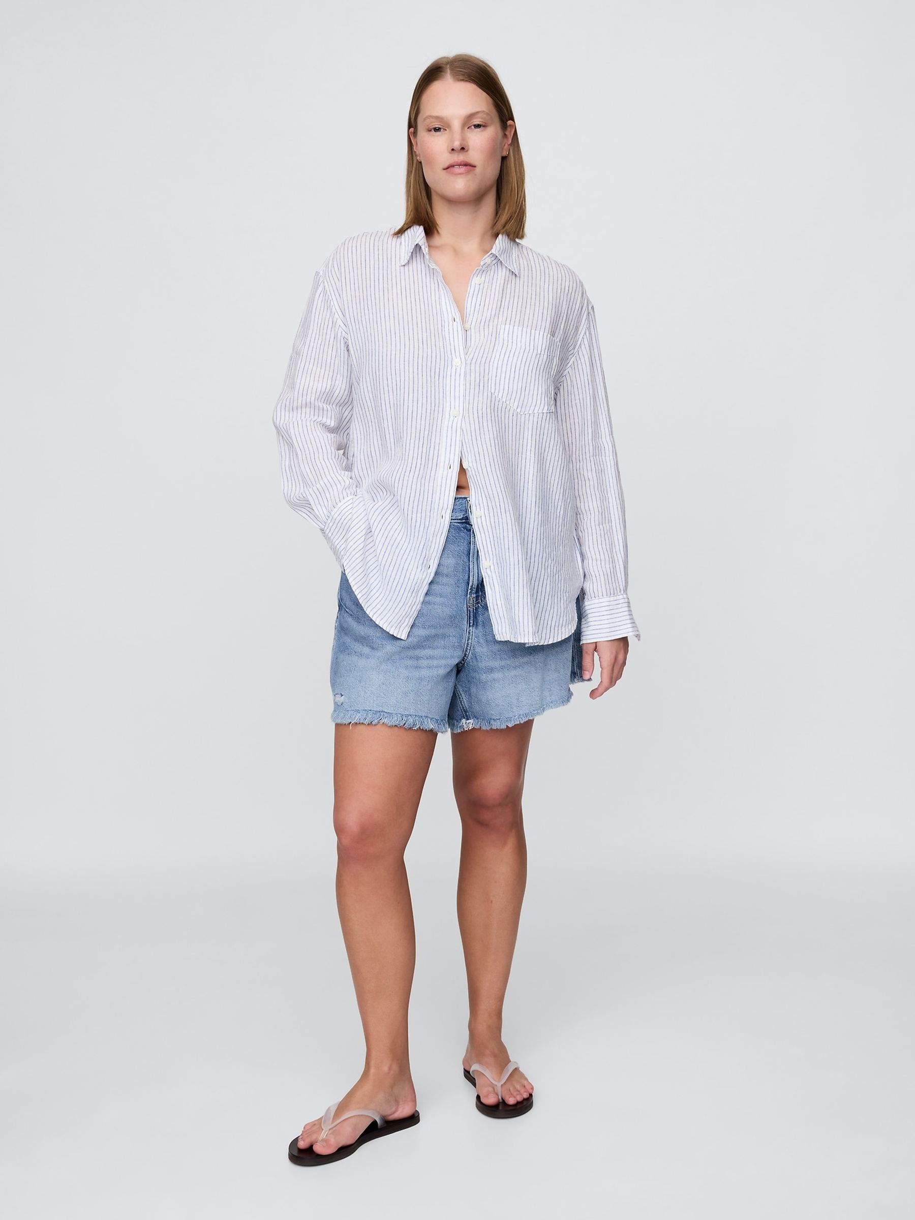 Light Wash 4inch Mid Rise UltraSoft Relaxed Cut off Shorts - Image 6 of 6