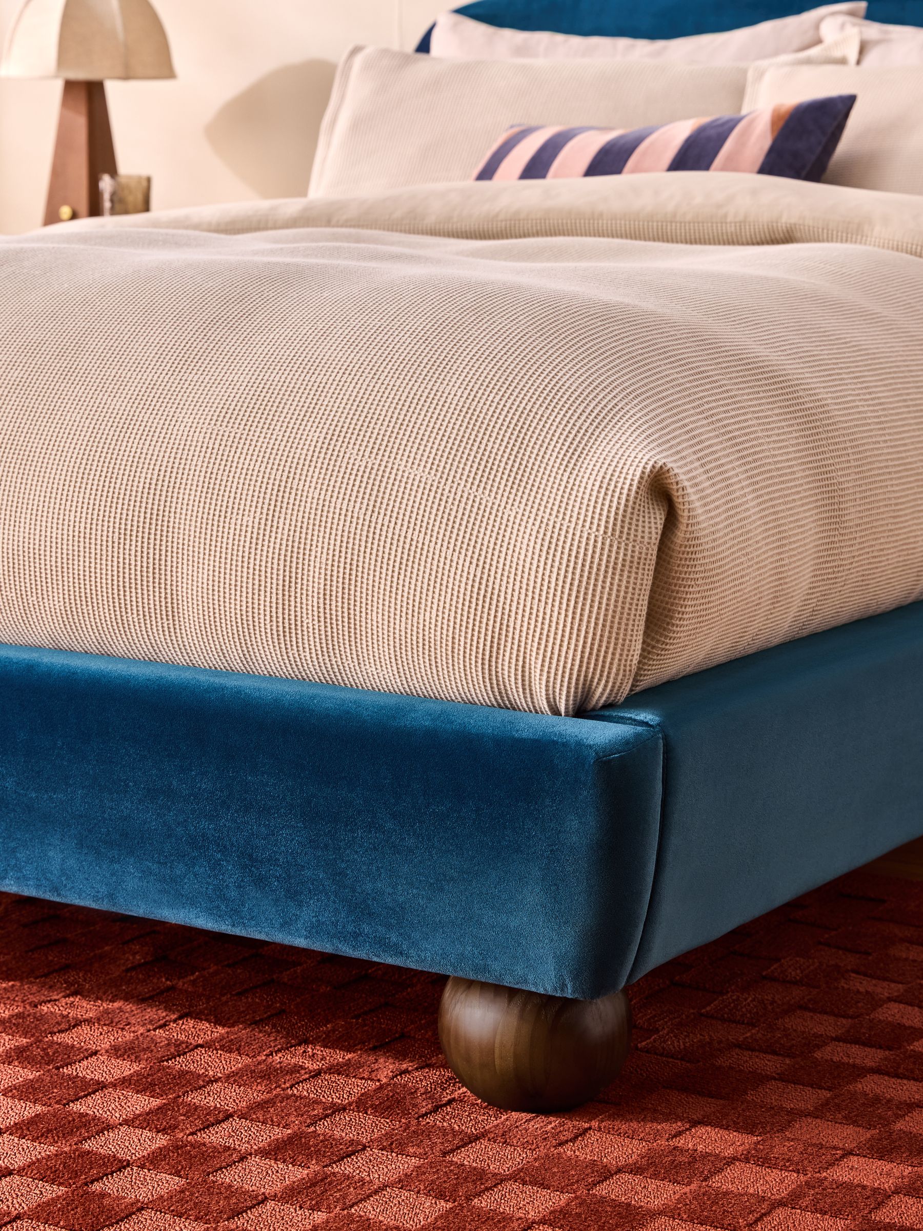 Ellio Bed in Petrol Blue Velvet - Image 4 of 5