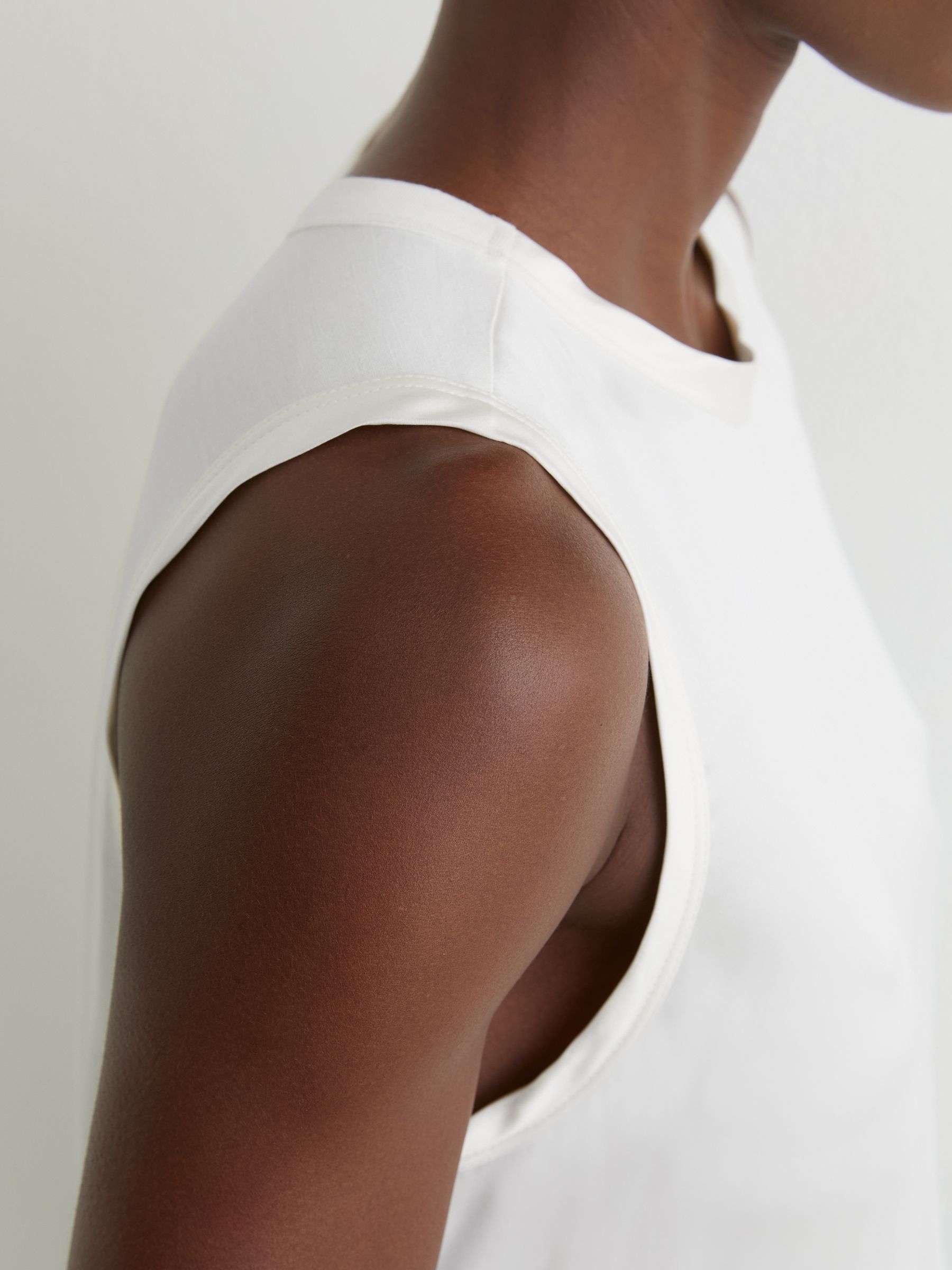 Silk-Front Jersey Vest in White - Image 4 of 7