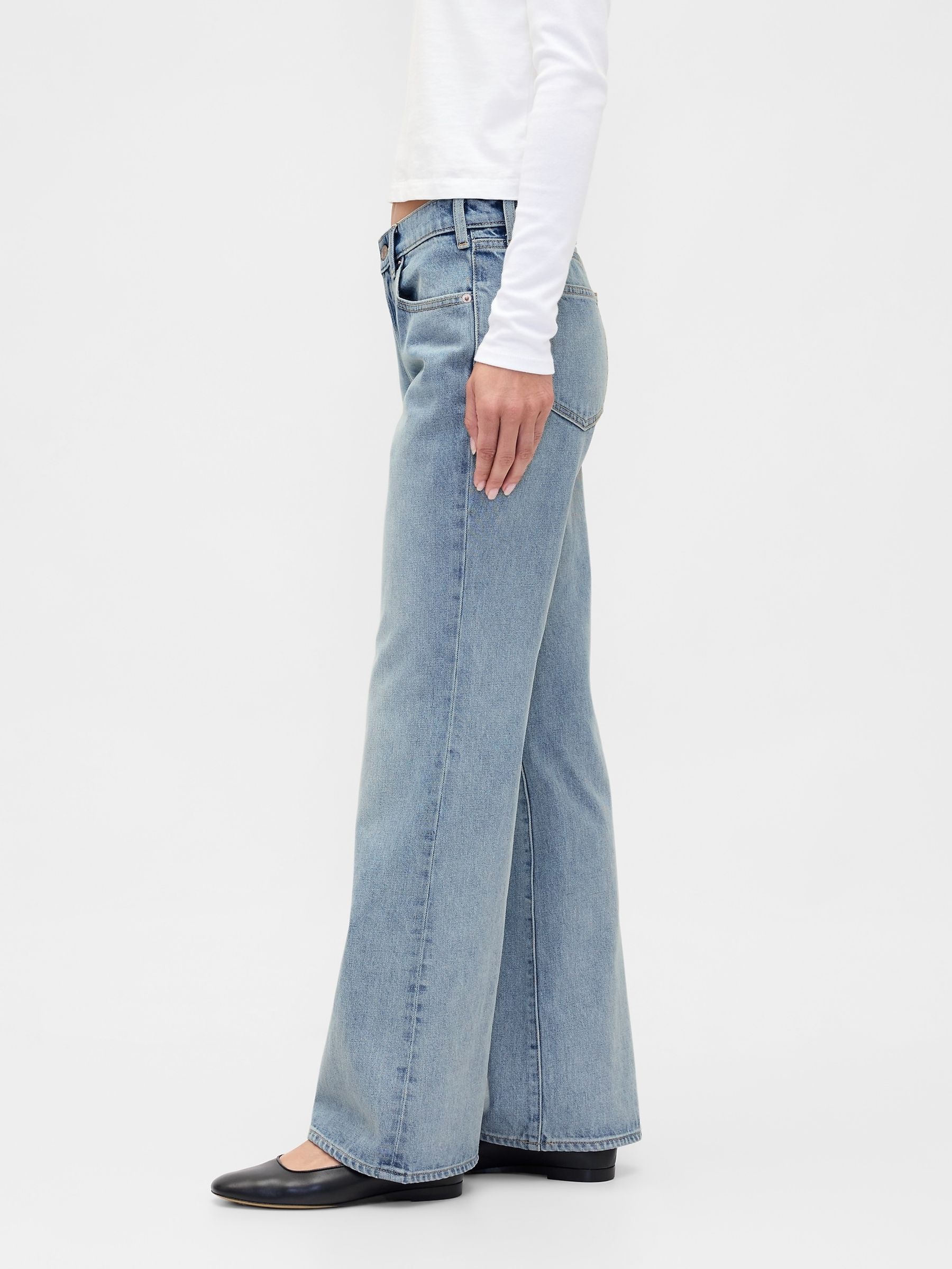 Light Wash Mid Rise Rigid Relaxed Flare Jeans - Image 3 of 4