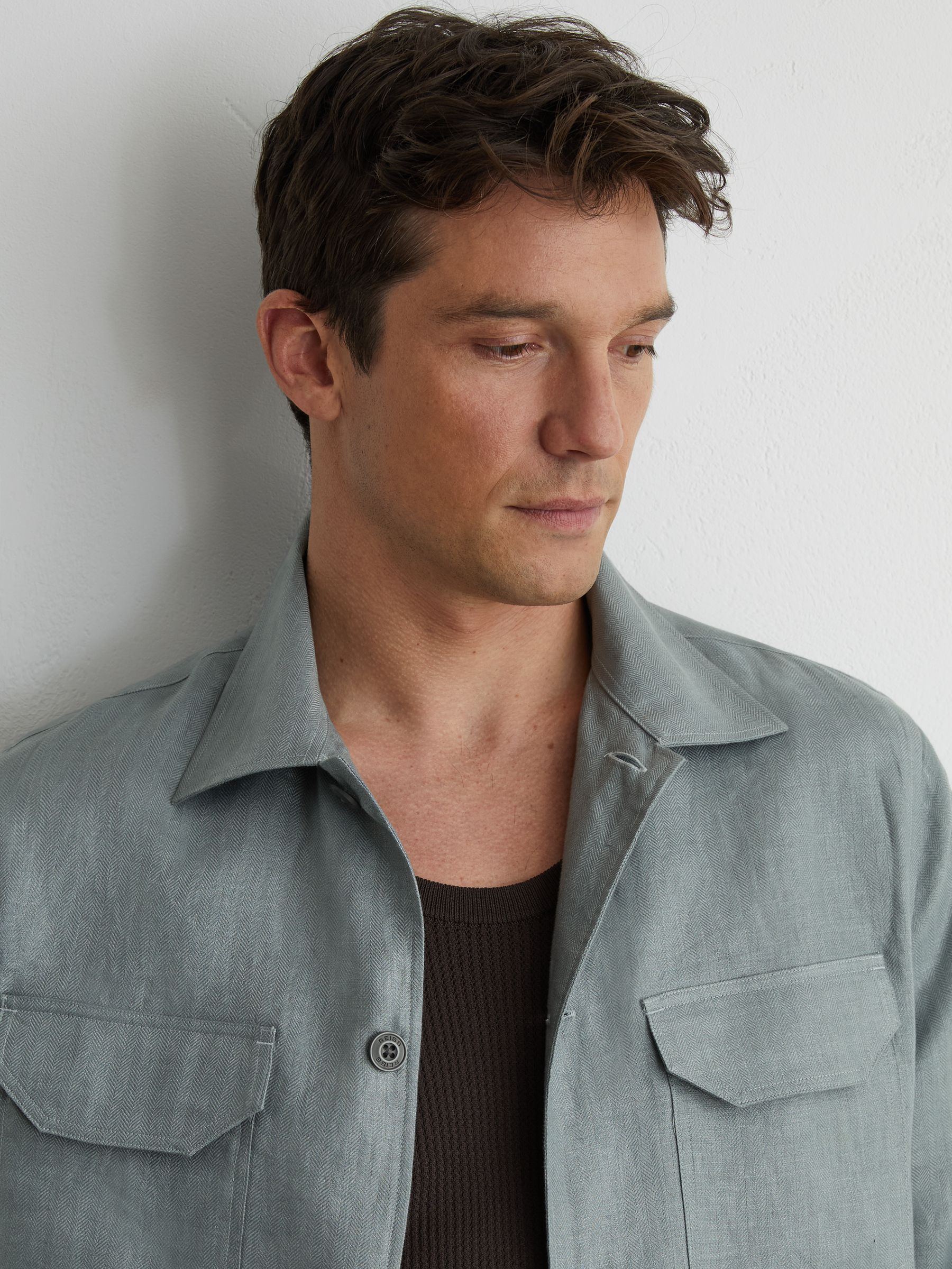 Linen Herringbone-Stripe Regular-Fit Shirt in Midnight Green - Image 6 of 7