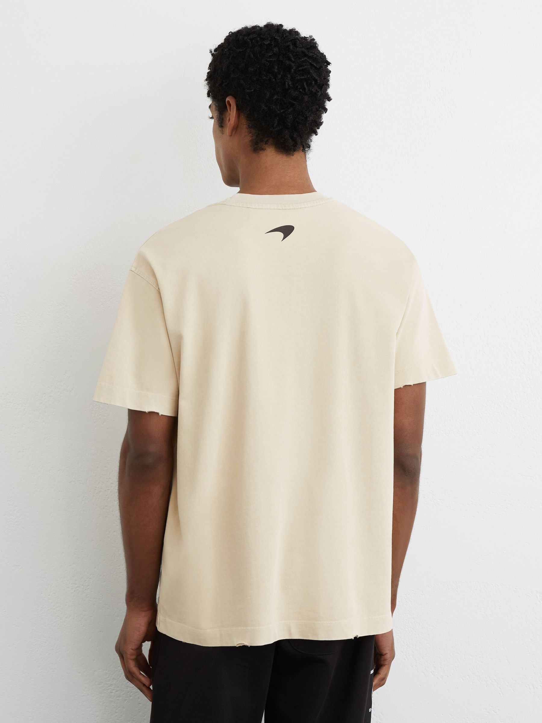 McLaren Racing Motorsport Washed T-Shirt Unisex-Fit in White - Image 4 of 8