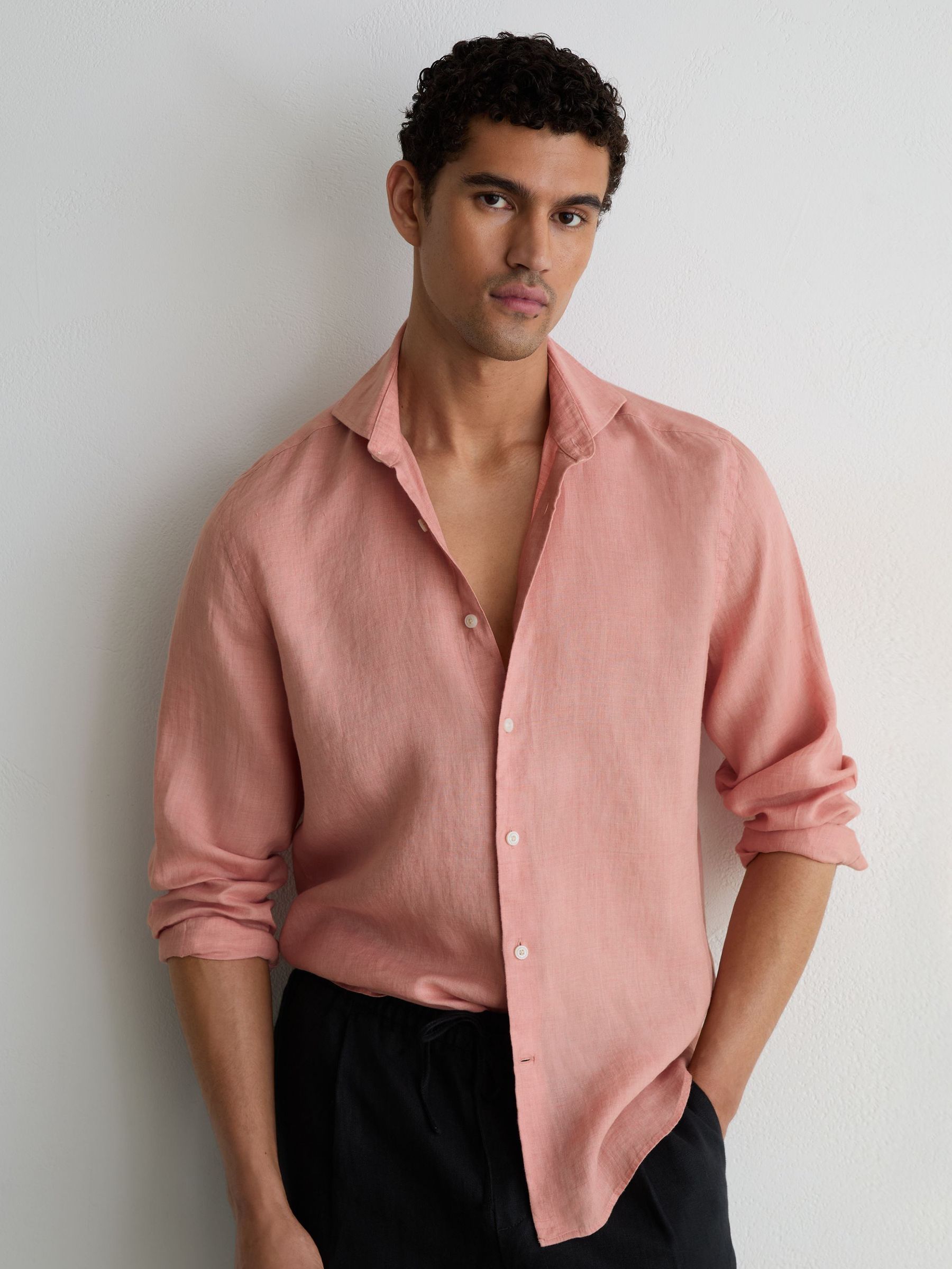 Linen Cutaway-Collar Regular-Fit Shirt in Watermelon Pink - Bild 1 av 6