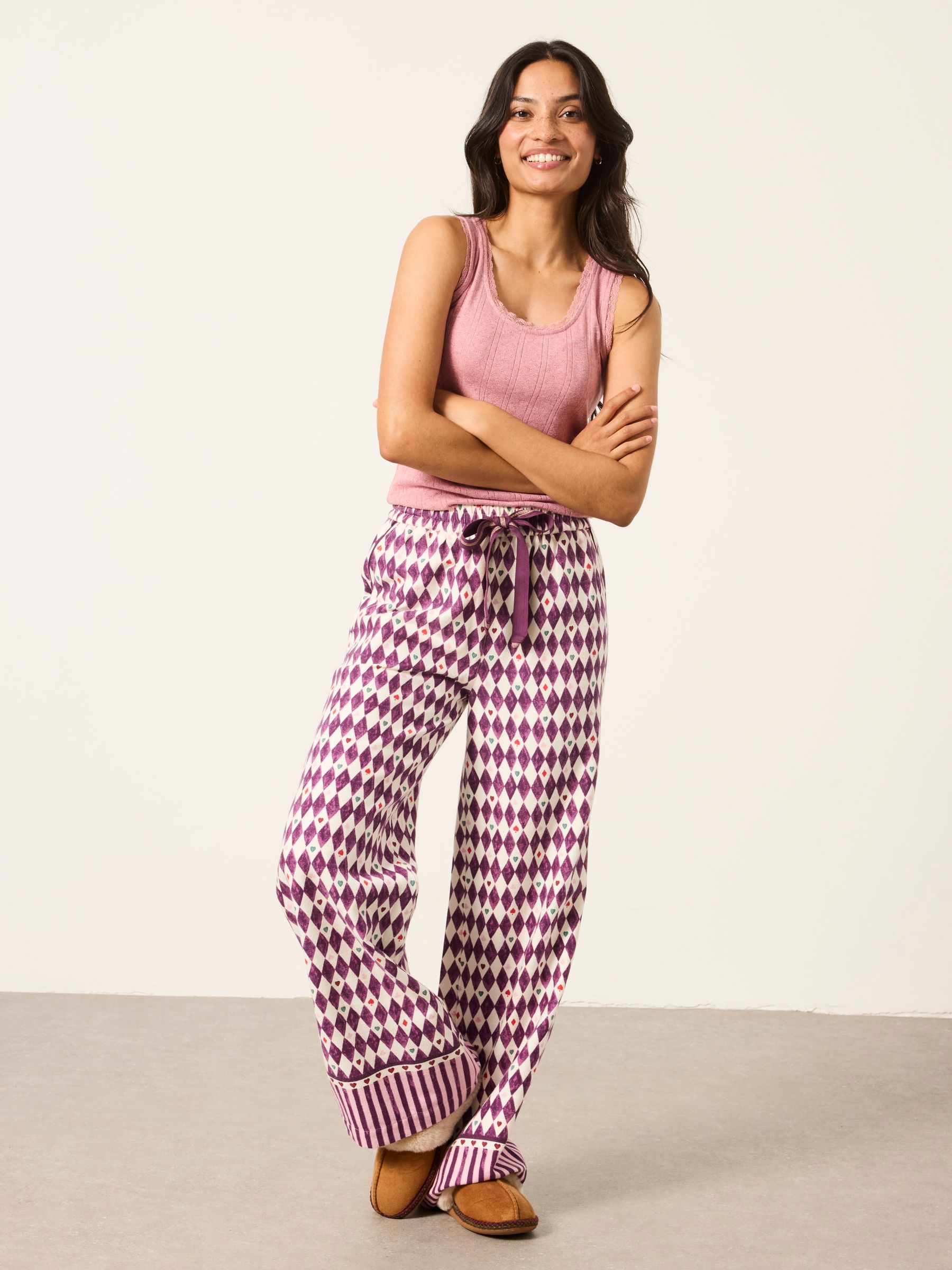 V&A | FatFace Lola Purple Harlequin Wide Leg Pyjama Bottoms - Image 4 of 6