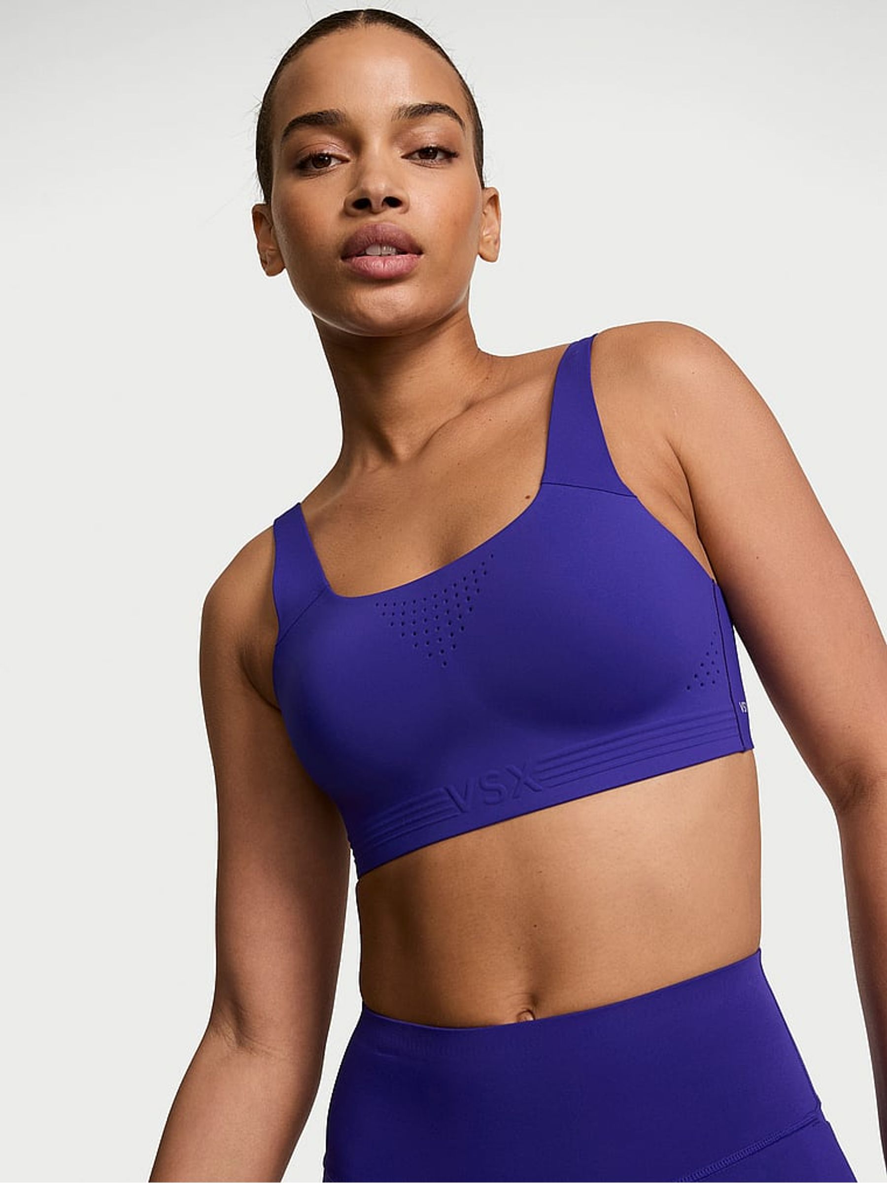 Ink Blue Back Close Featherweight Max™ High Impact Sports Bra - Image 1 of 3 Ink Blue Back Close Featherweight Max™ High Impact Sports Bra - Image 1 of 3