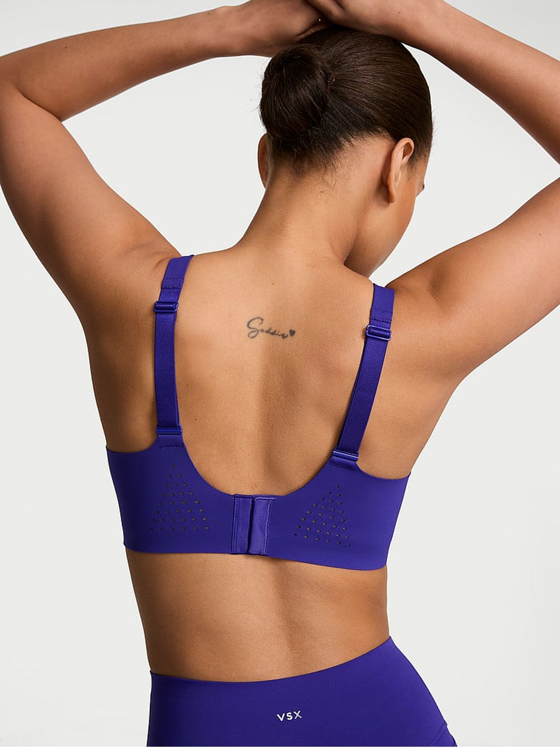 Ink Blue Back Close Featherweight Max™ High Impact Sports Bra - Image 2 of 3 Ink Blue Back Close Featherweight Max™ High Impact Sports Bra - Image 2 of 3