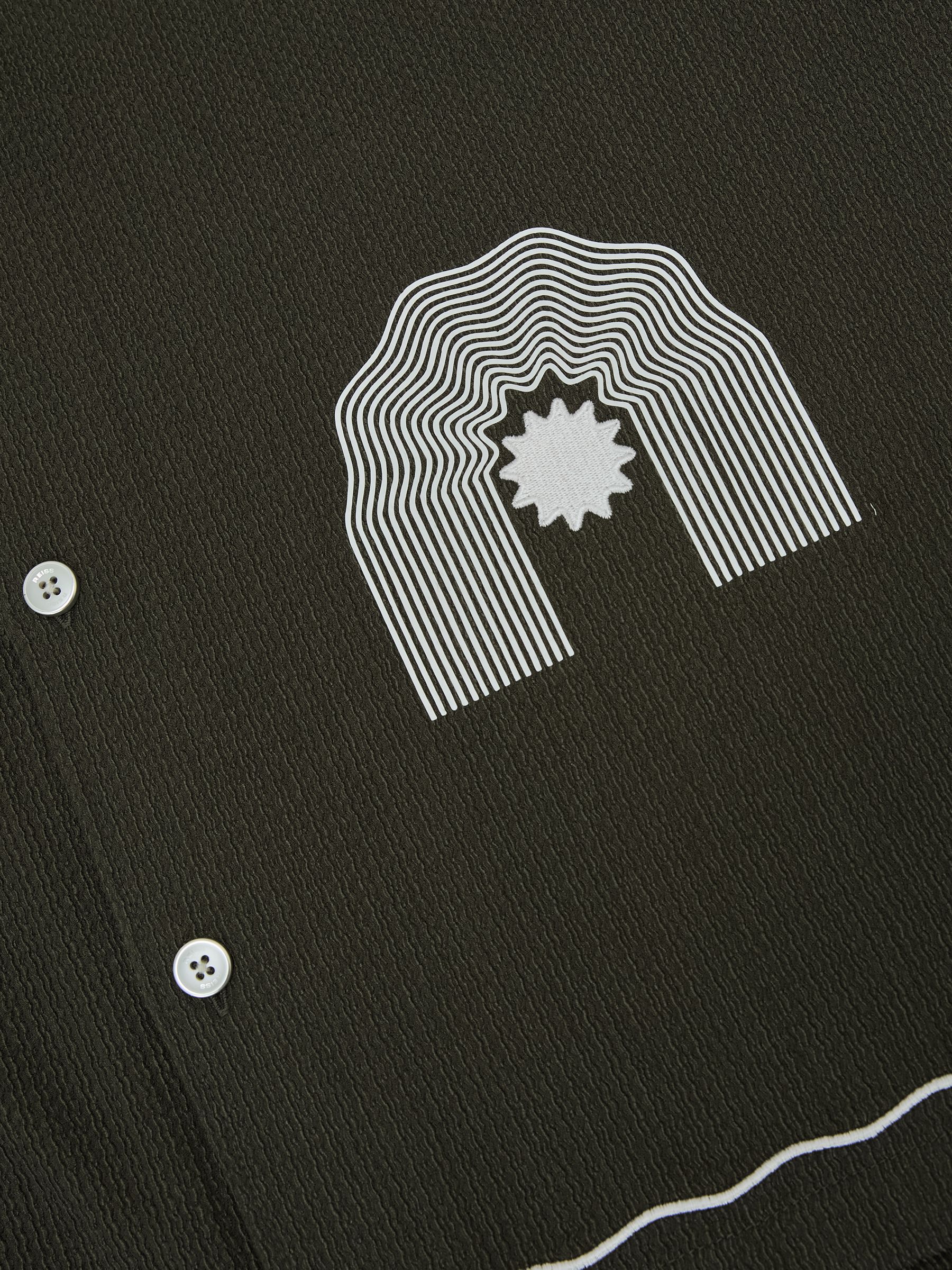 Textured Motif-Print Cuban-Collar Shirt in Dark Green - Image 7 of 7