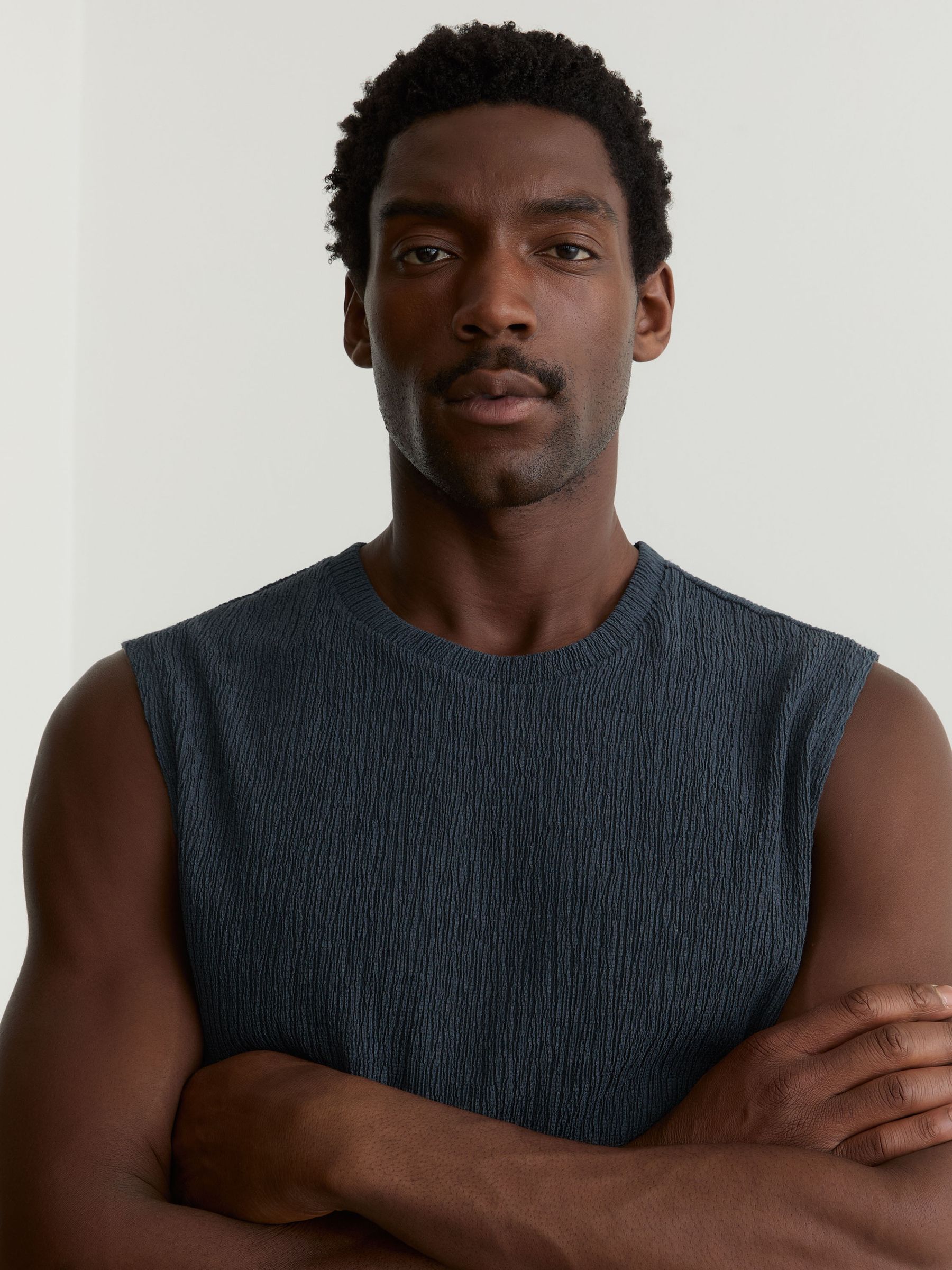 Textured Crew-Neck Vest in Airforce Blue - Image 4 of 6