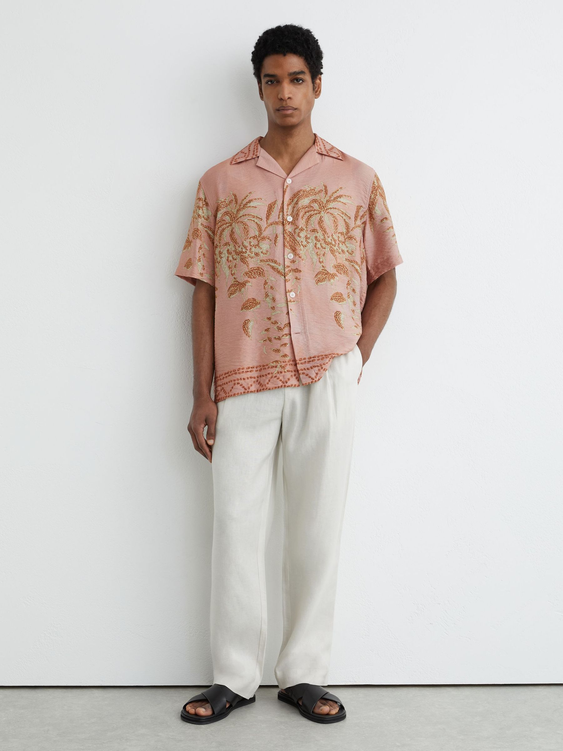 Palm-Print Cuban-Collar Shirt in Pink - Image 4 of 7