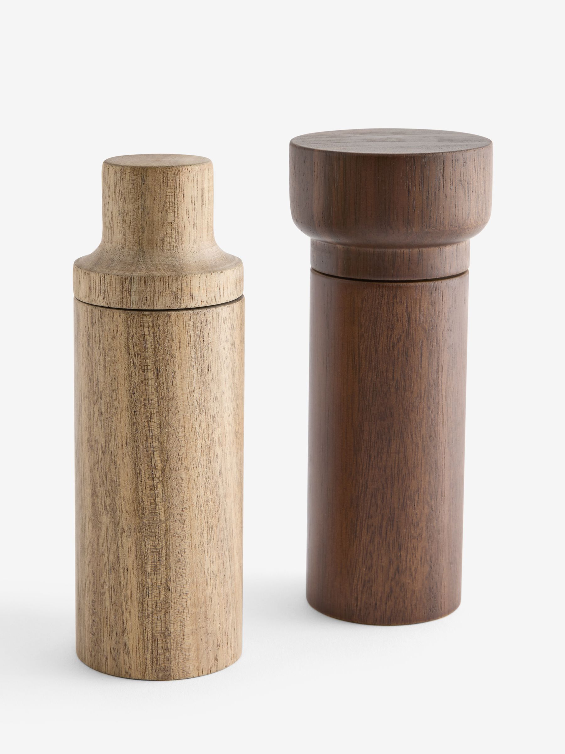 Adao Salt & Pepper Grinders in Brown - Image 4 of 4