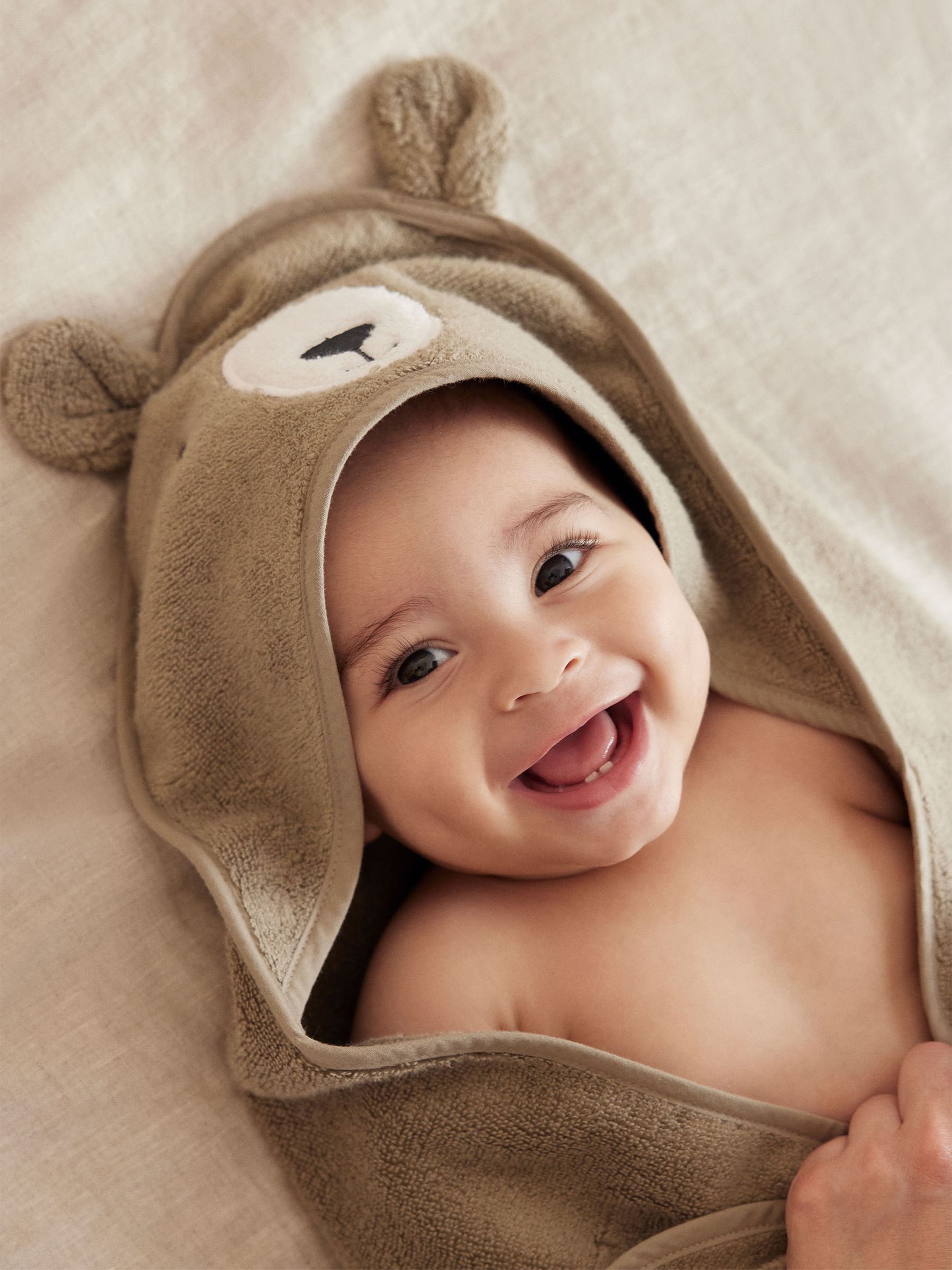 MORI Brown Bear Toddler Towel - Image 1 of 3