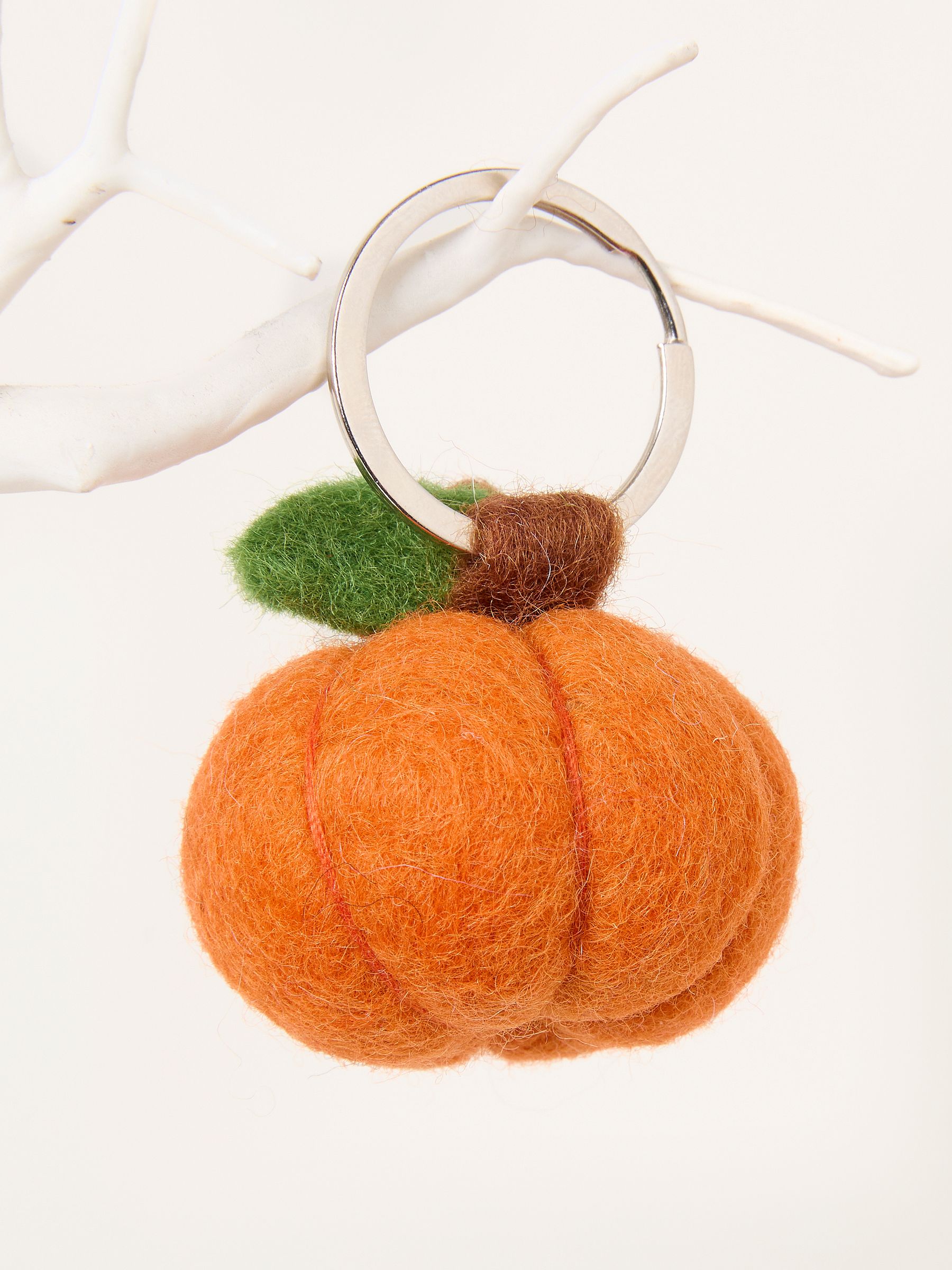 Orange Halloween Pumpkin Felt Keyring - Image 3 of 3