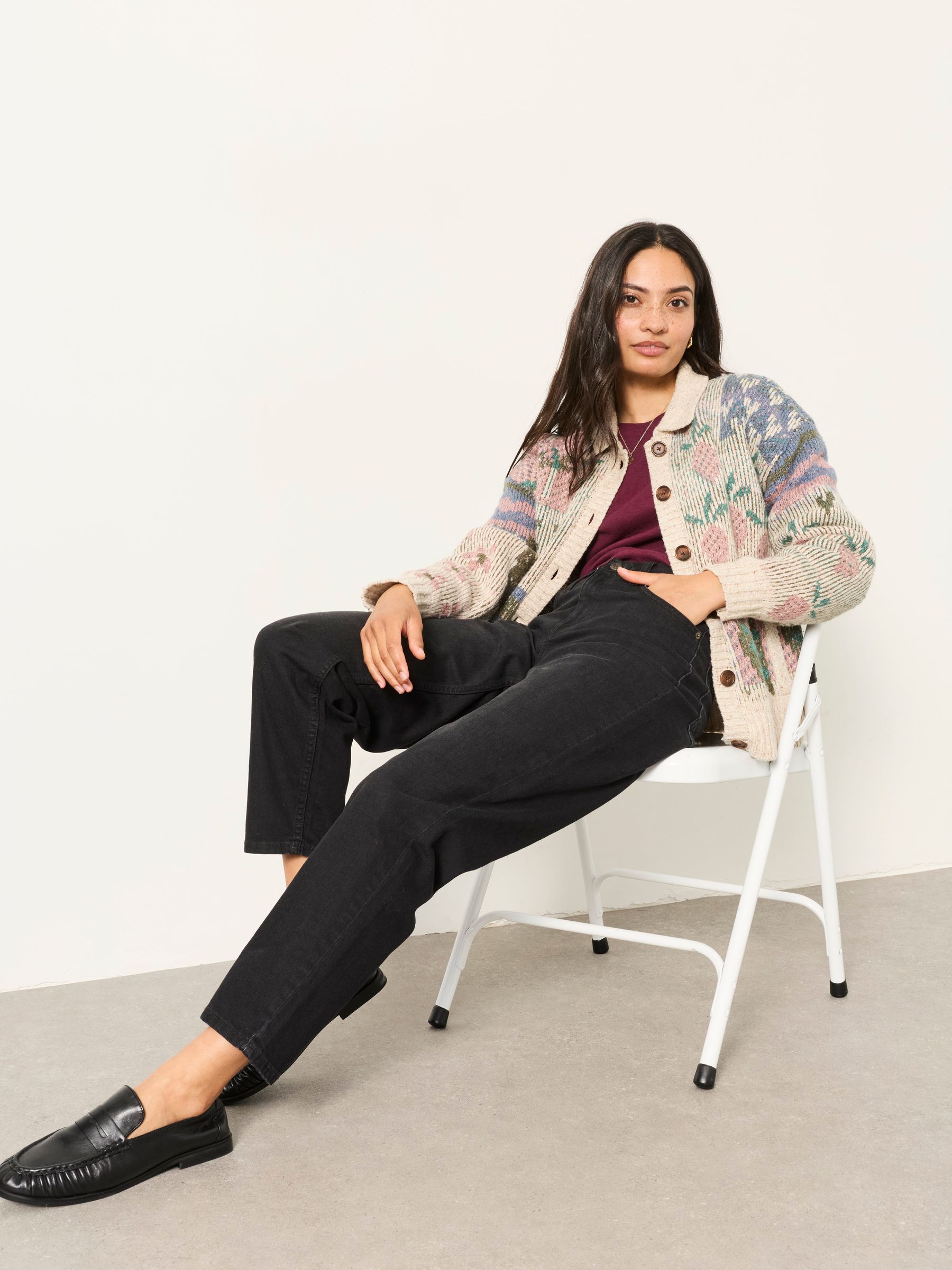 Marlow Black Taper Leg Jeans - Image 5 of 6
