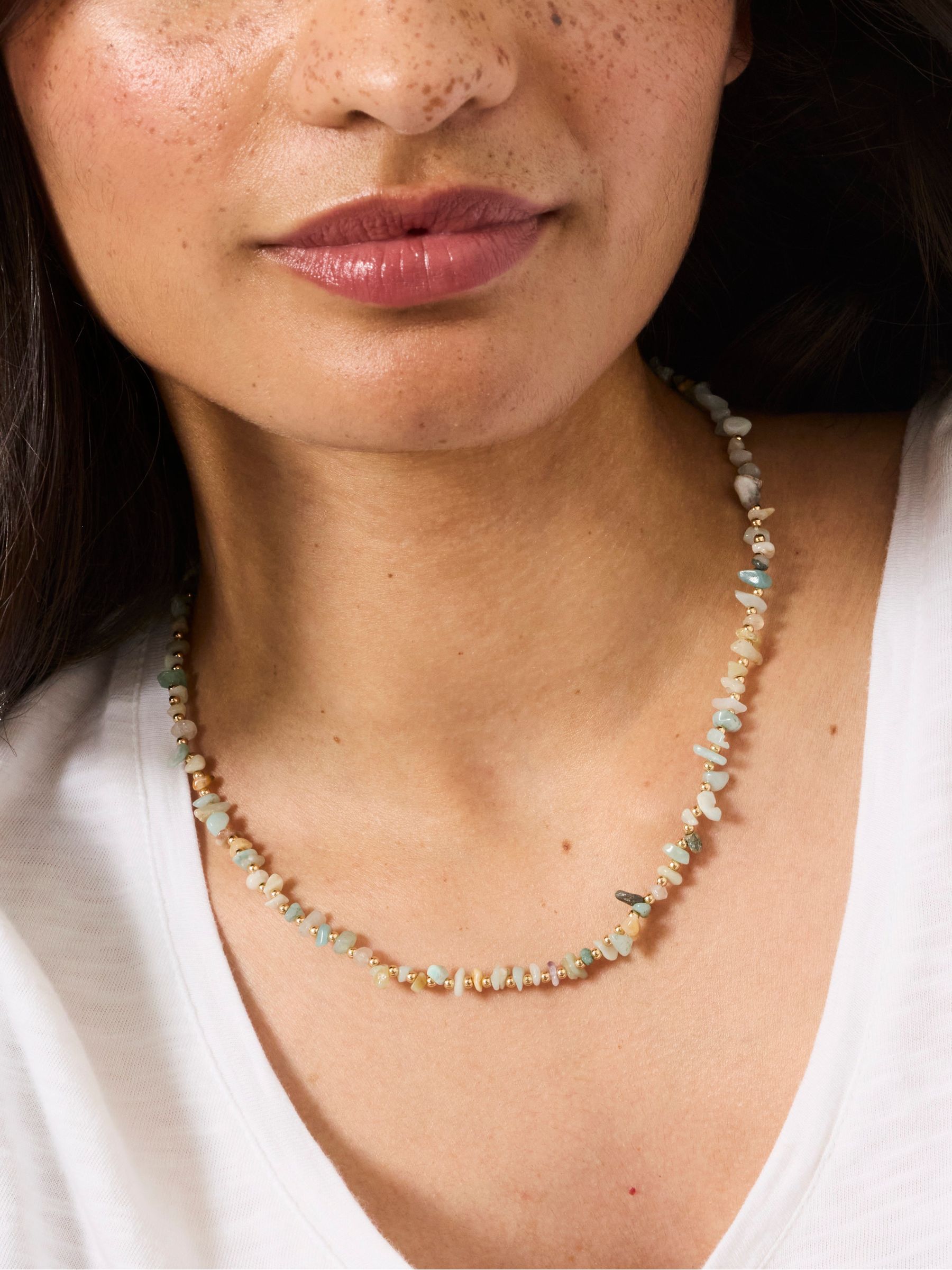 Stone Chip Necklace in Green - Image 4 of 4